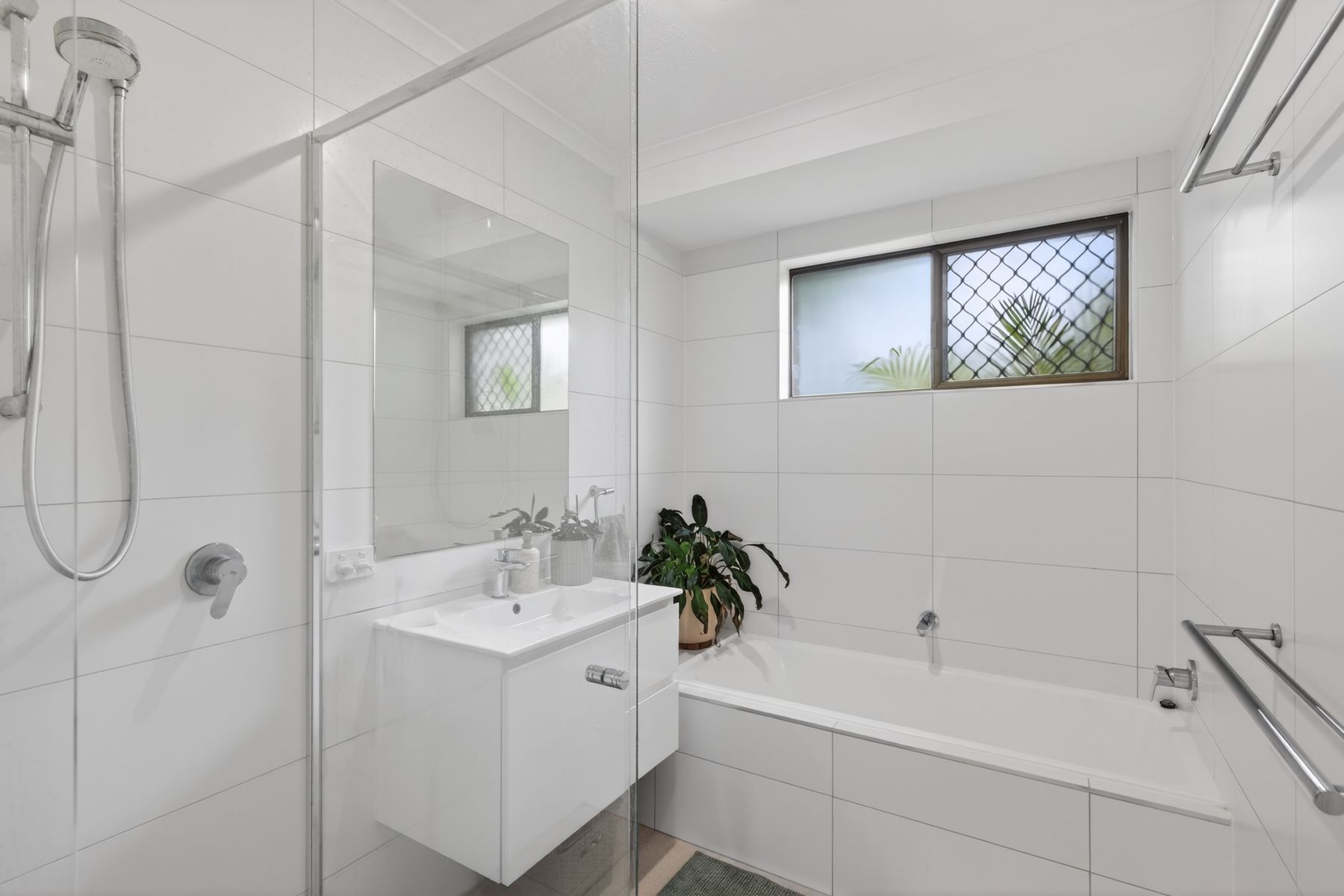 22 Shepherdson Street, Capalaba QLD 4157, Capalaba - Thumbnail 2