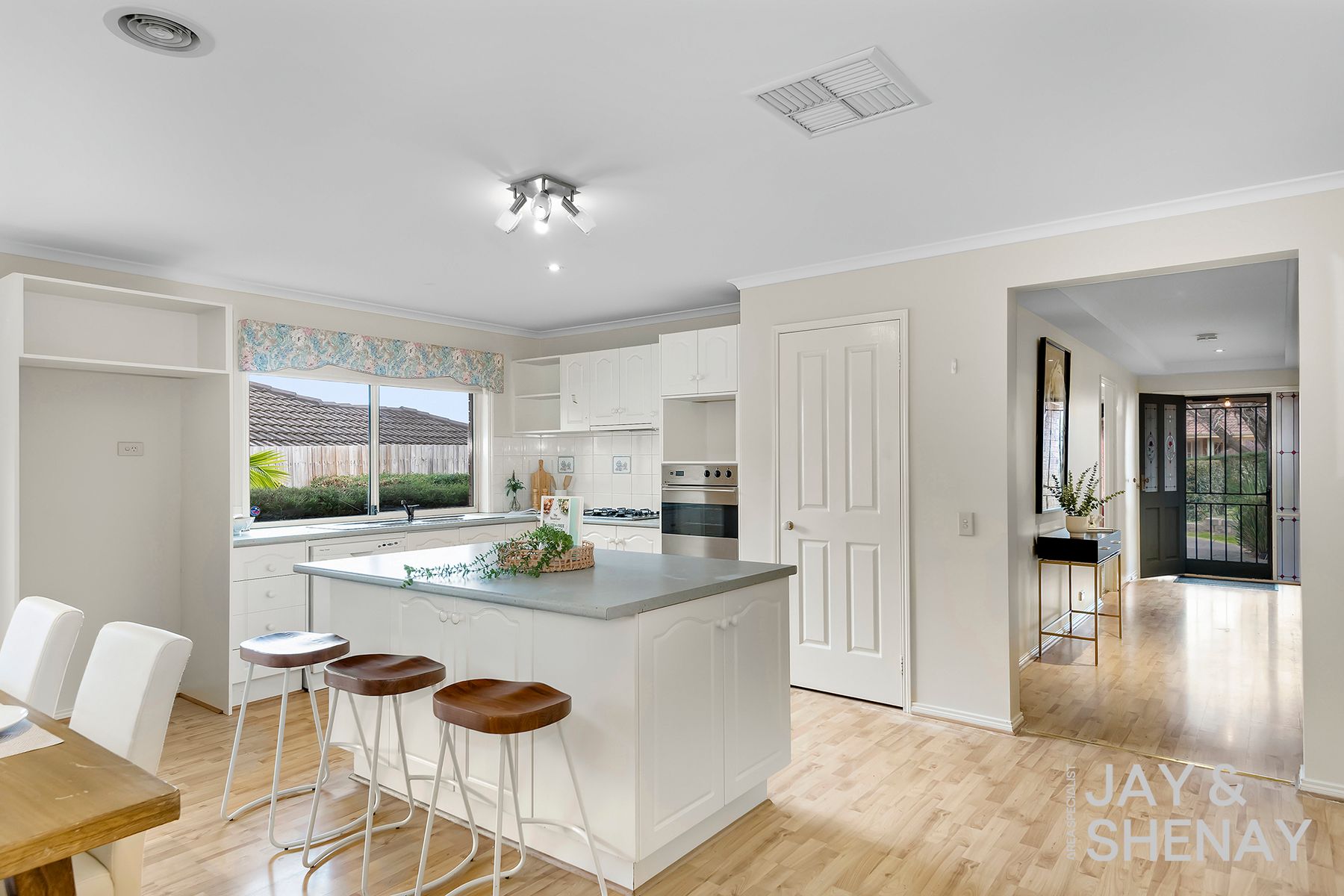 4 Grantham Crescent, Berwick, Berwick - Thumbnail 4
