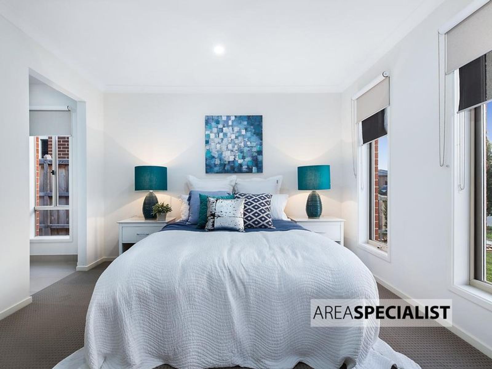 27 Valencia Circuit, Cranbourne, VIC 3977, Cranbourne - Thumbnail 2