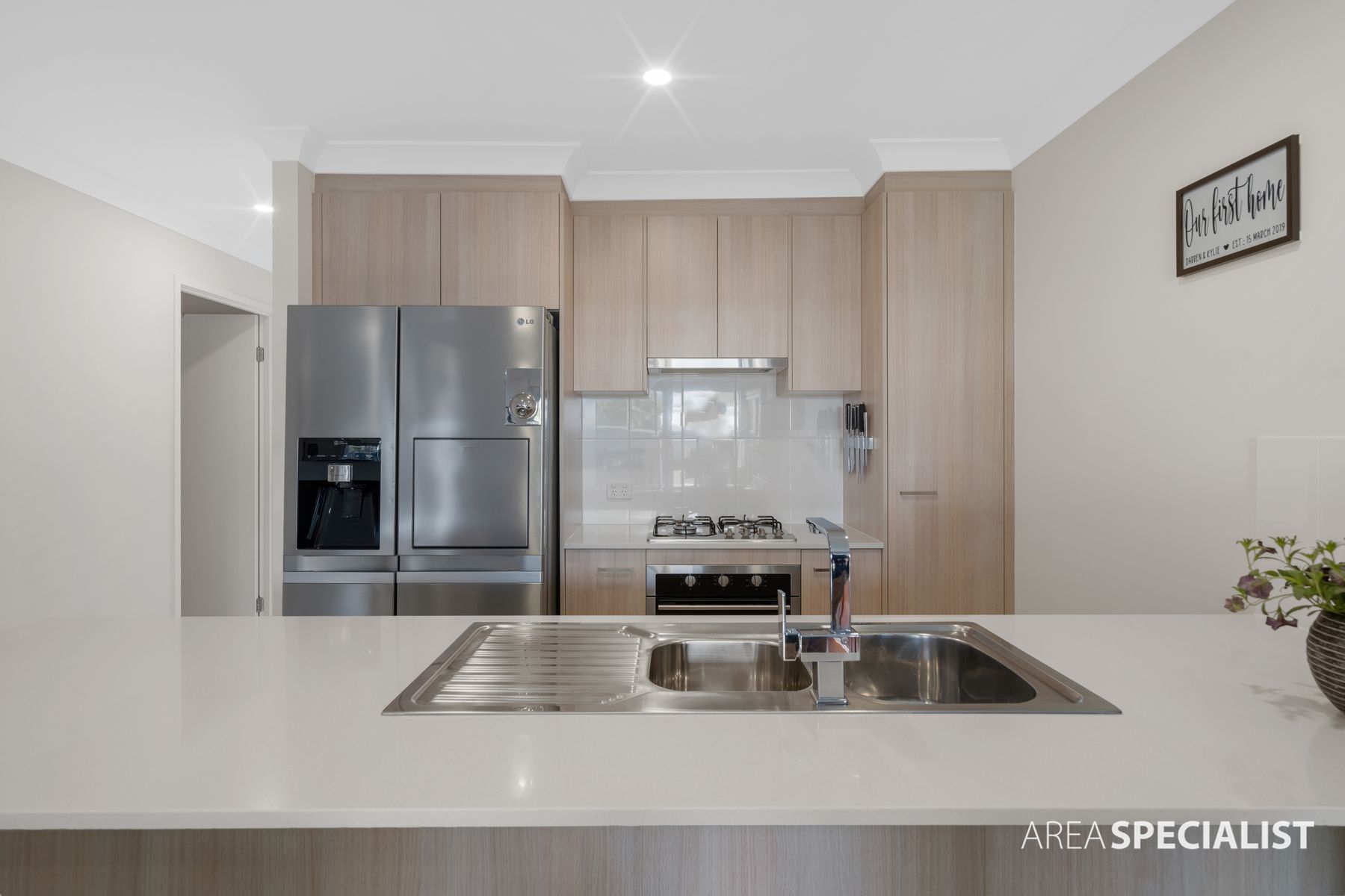 2/1 Conochie Place, Pimpama, QLD 4209, Pimpama - Thumbnail 2