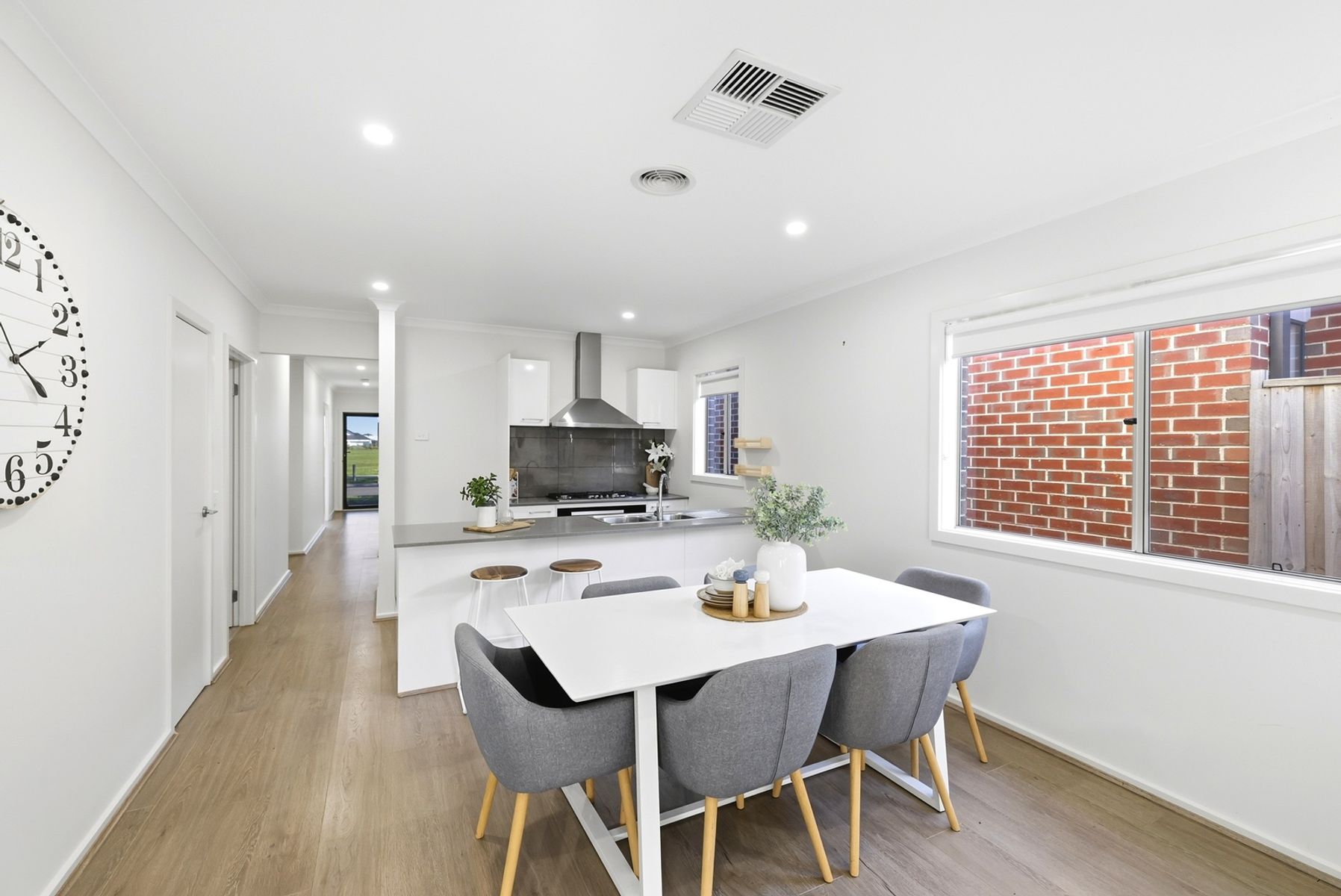 42 Auburn Drive, Fraser Rise VIC 3336, Fraser Rise - Thumbnail 2