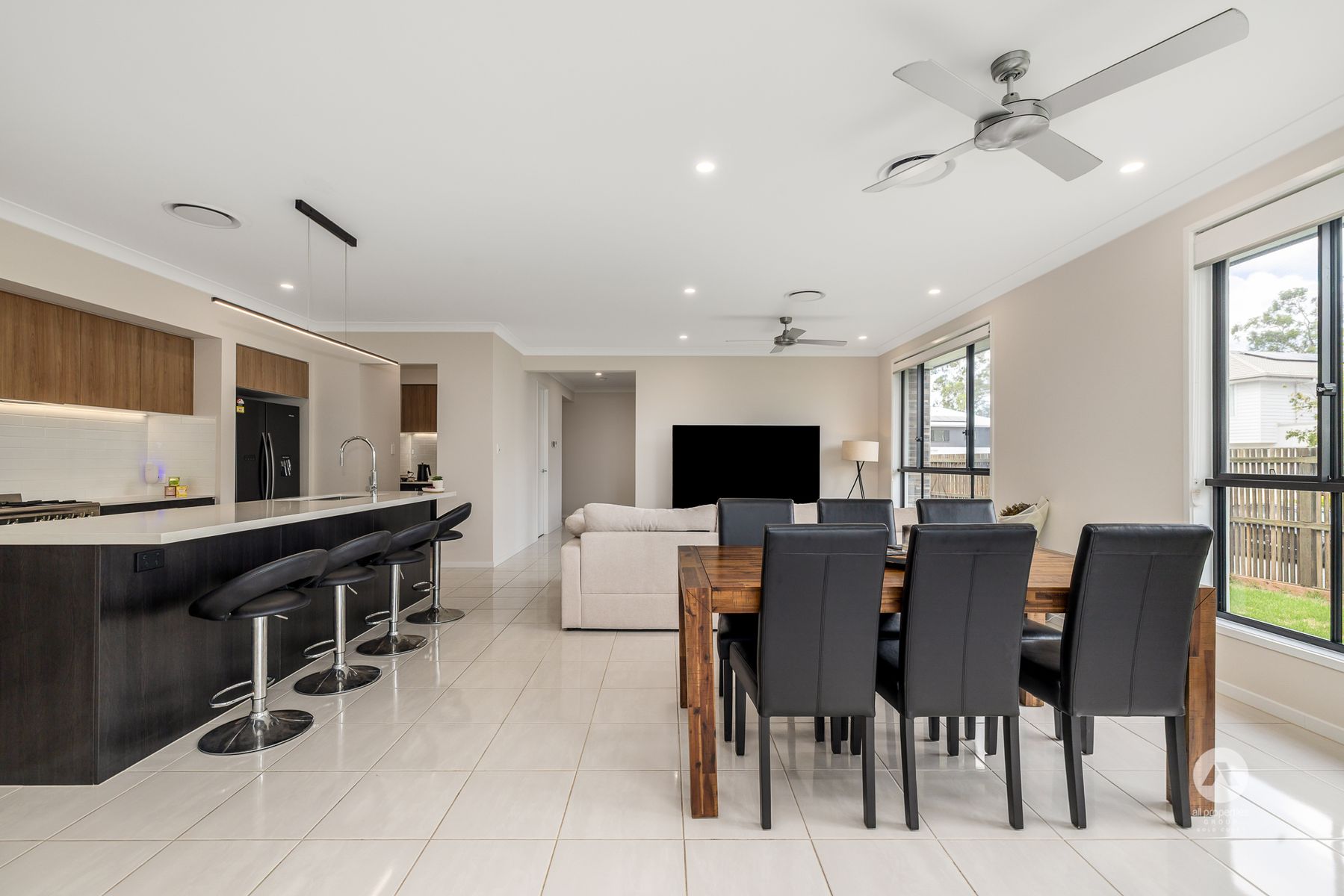 15 Remarkable Street, Pimpama QLD 4209, Pimpama - Thumbnail 2