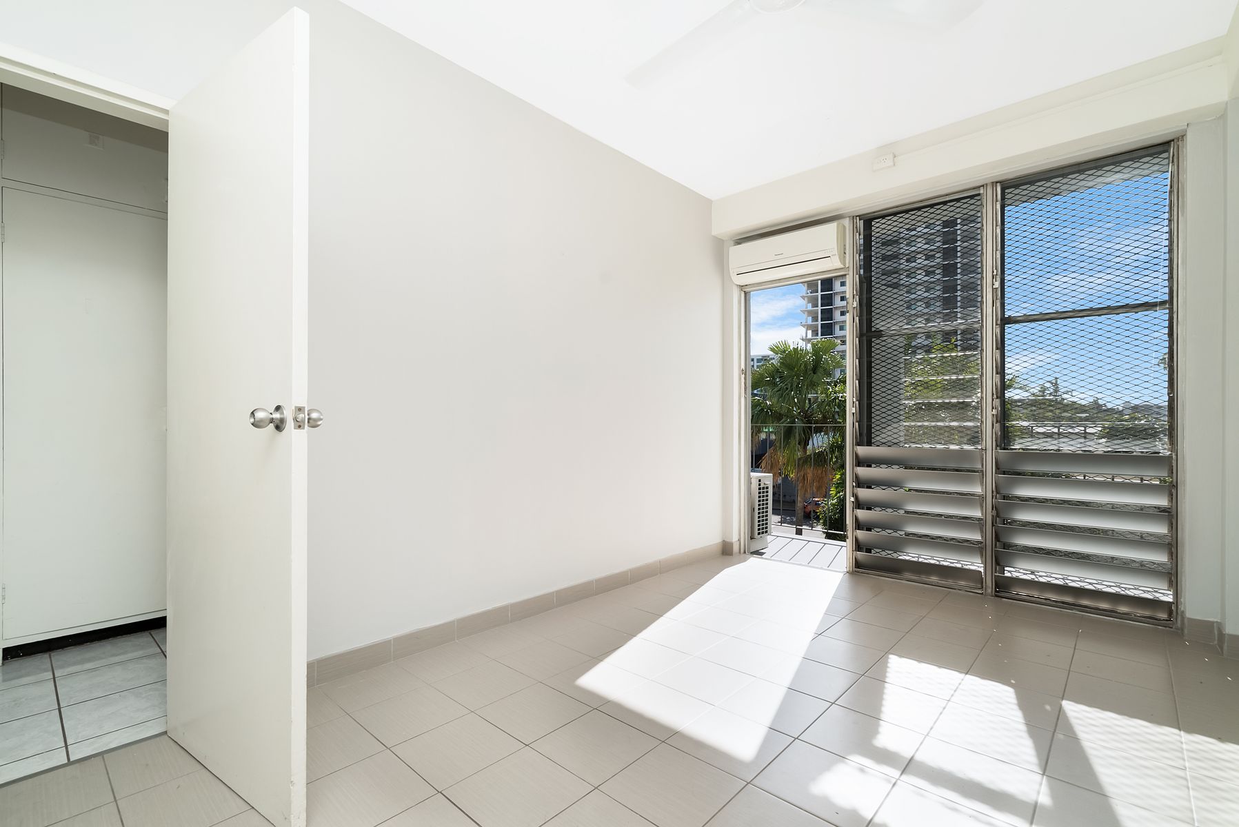 11/86 Woods Street, Darwin City NT 0800, Darwin City - Thumbnail 7