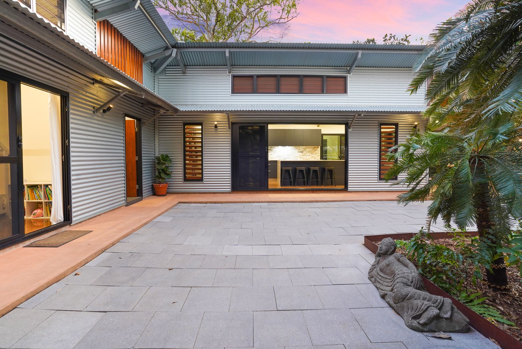 17 Sandalwood Street, Nightcliff NT 0810, Nightcliff - Thumbnail 4