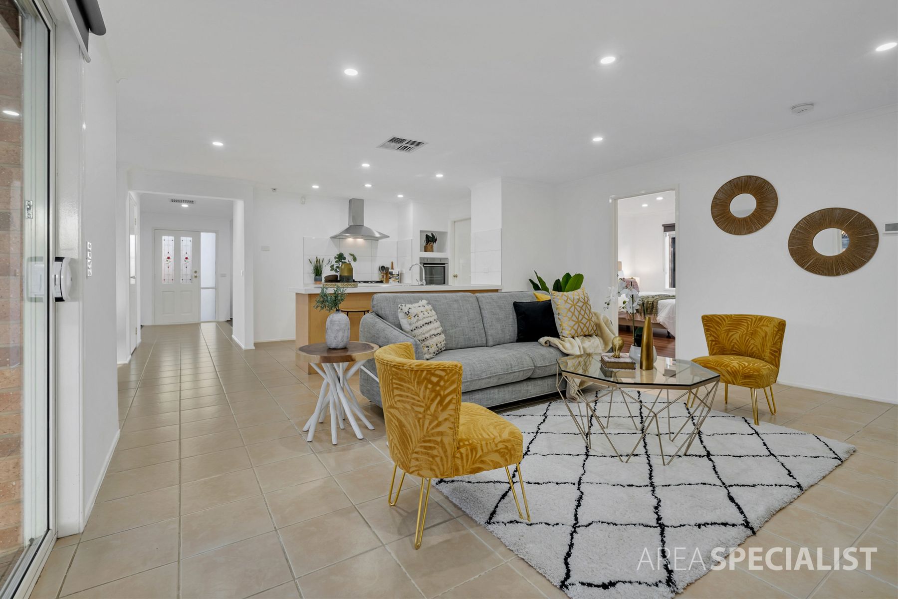 2 Helmsdale Court, Cranbourne West, VIC 3977, Cranbourne West - Thumbnail 8