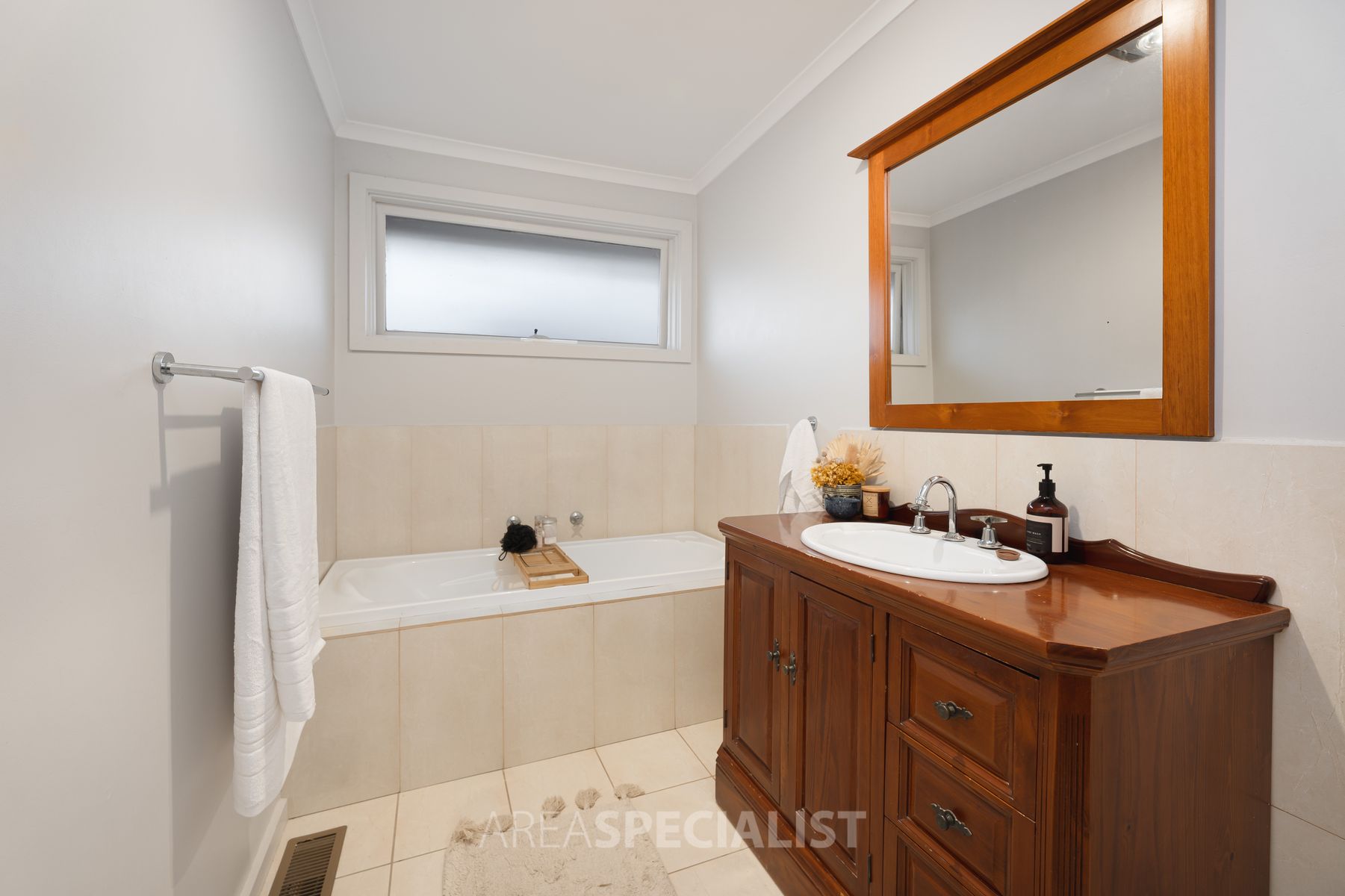 11 Andrew Street, Hampton Park, VIC 3976, Hampton Park - Thumbnail 4