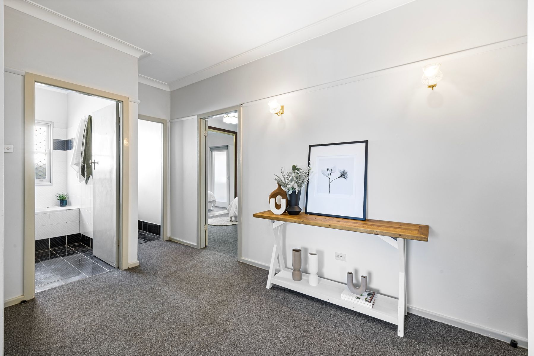 49 The Crescent, Queanbeyan - Thumbnail 3