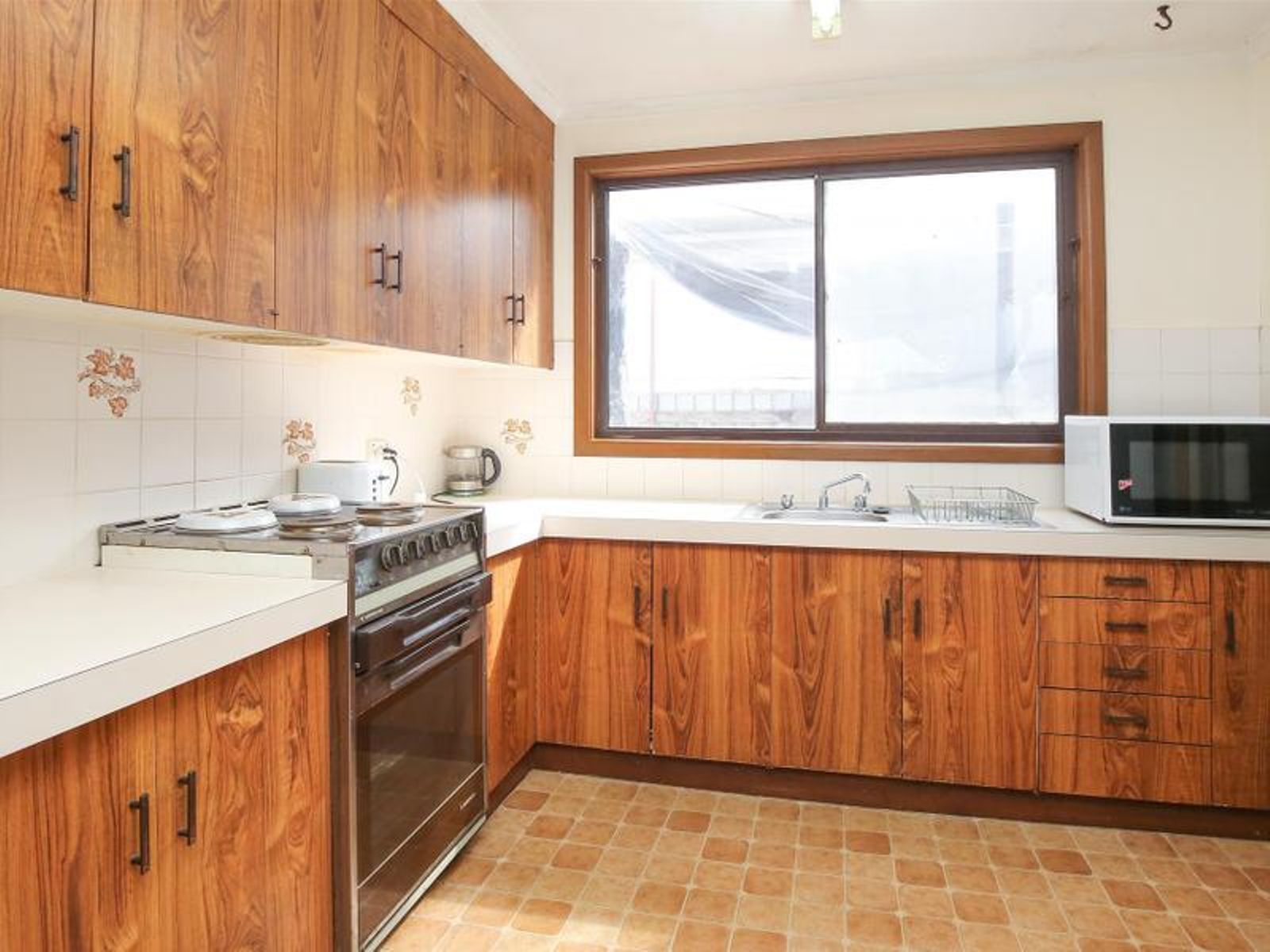 74 Walnut  Avenue, Mildura - Thumbnail 3