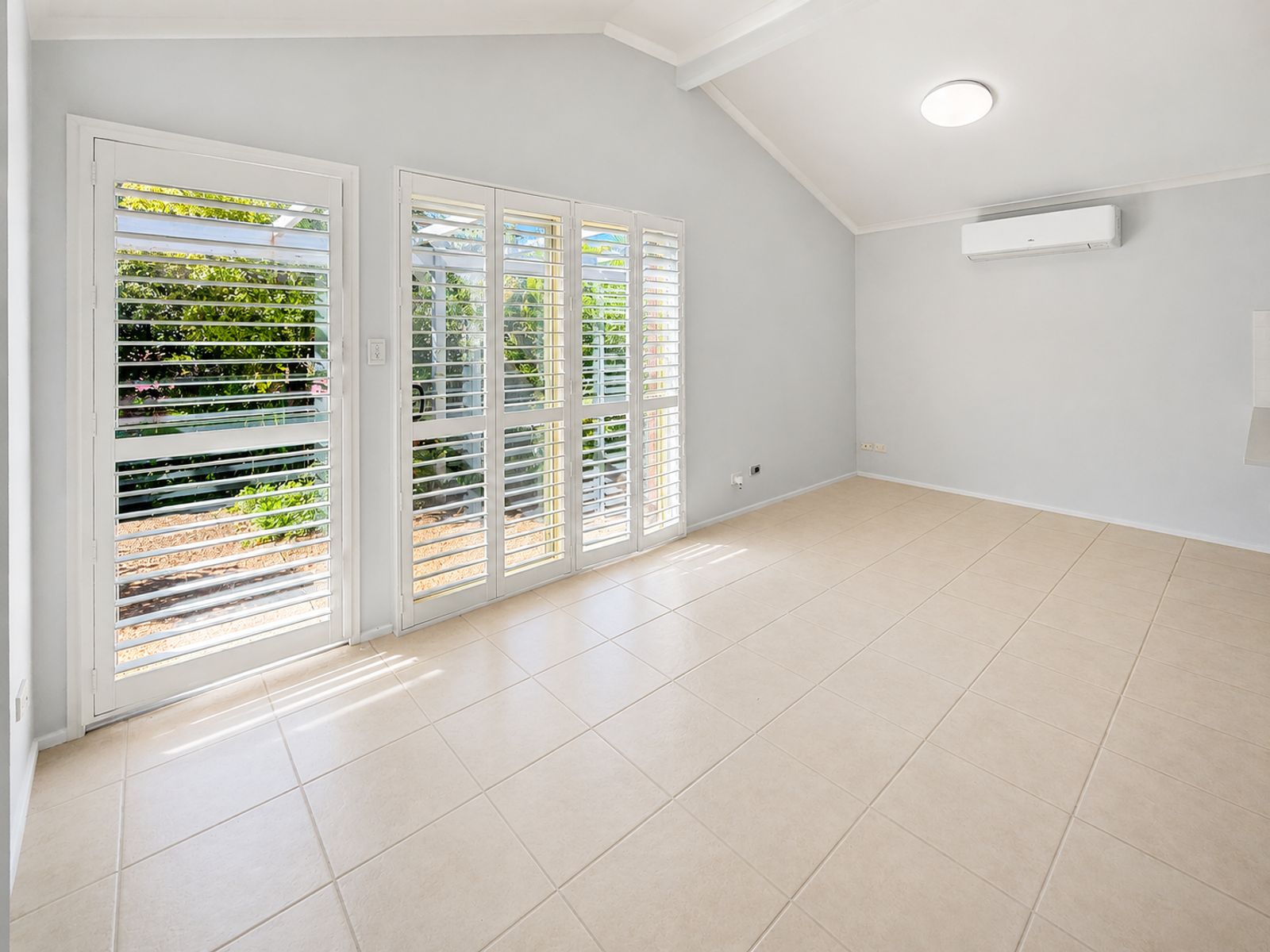 8 Simridge Court, Bli Bli QLD 4560