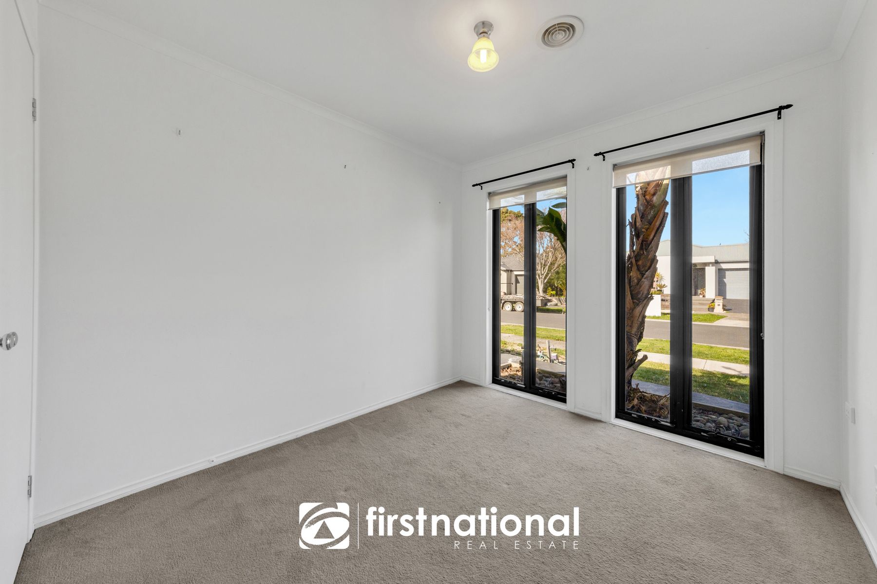 66 Tyndall Street, Cranbourne East VIC 3977, Cranbourne East - Thumbnail 4