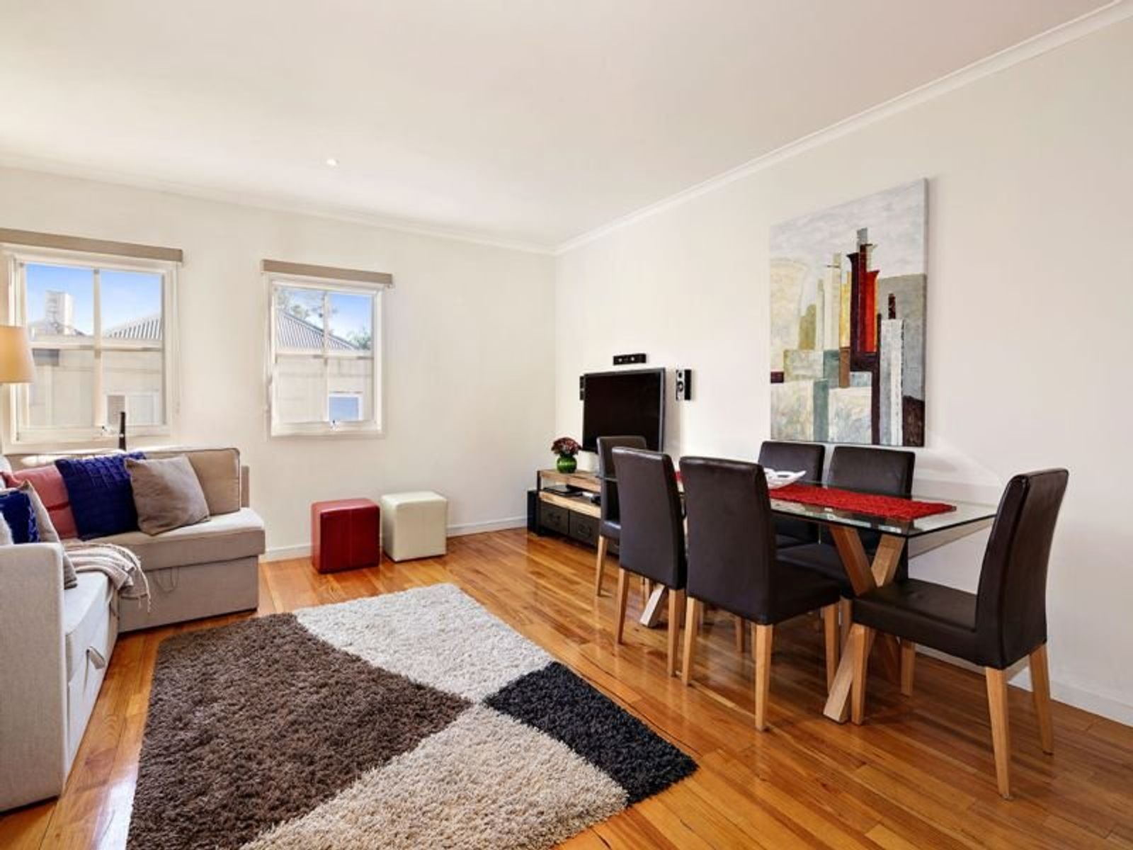 9 Birch Lane, Kensington - Thumbnail 2