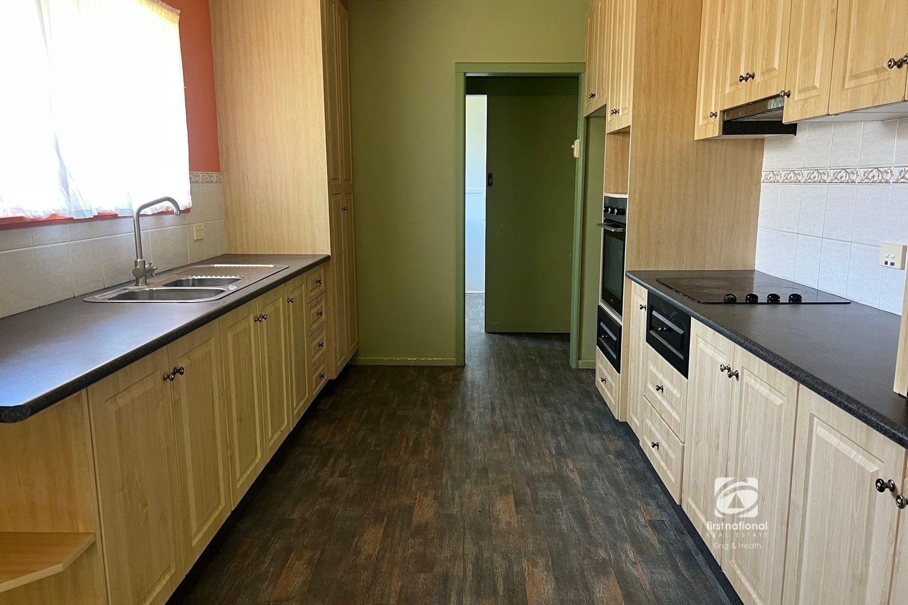 12 Mourilyan Street, Lakes Entrance VIC 3909, Lakes Entrance - Thumbnail 2