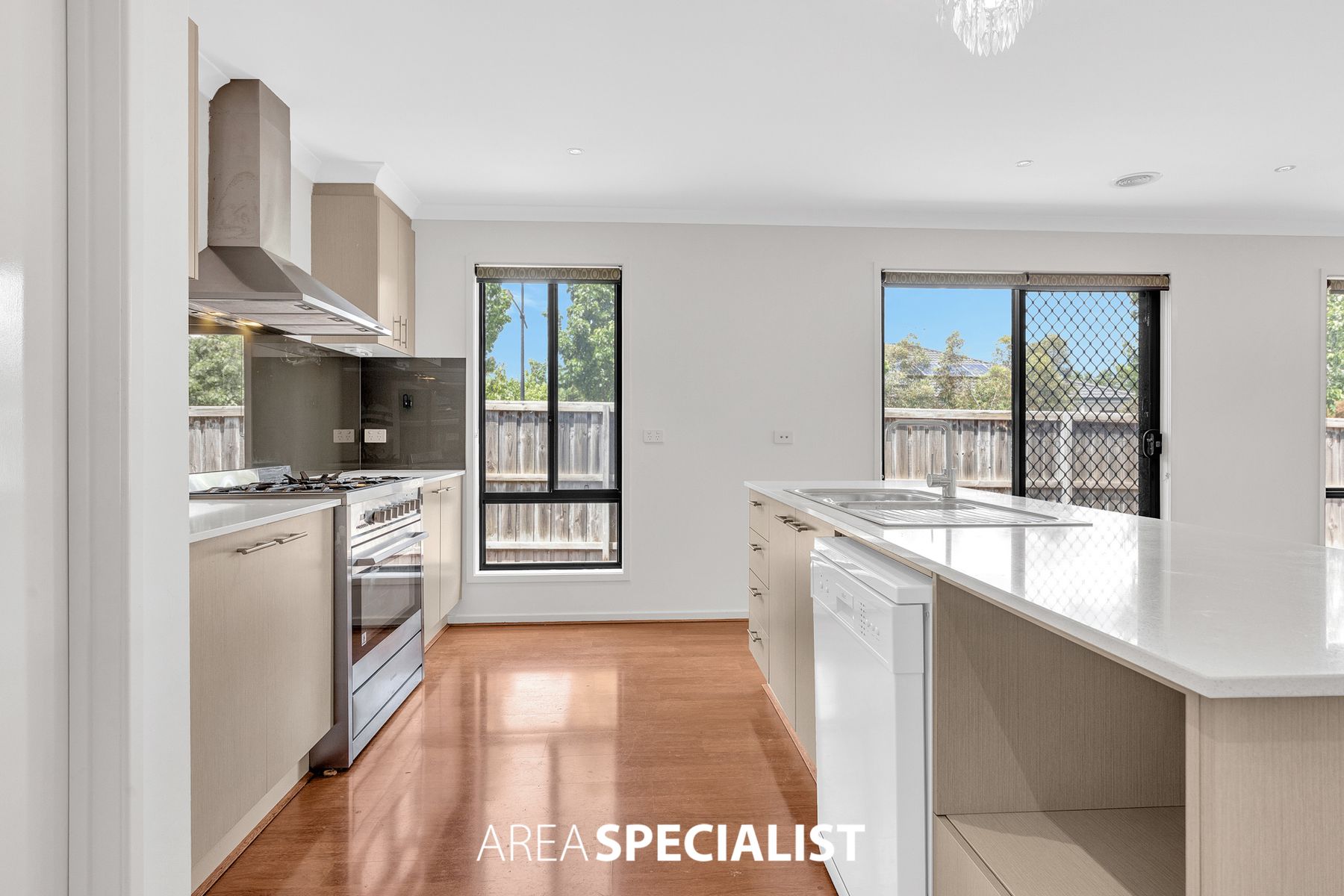 8 Onyx Crescent, Officer, VIC 3809, Officer - Thumbnail 4