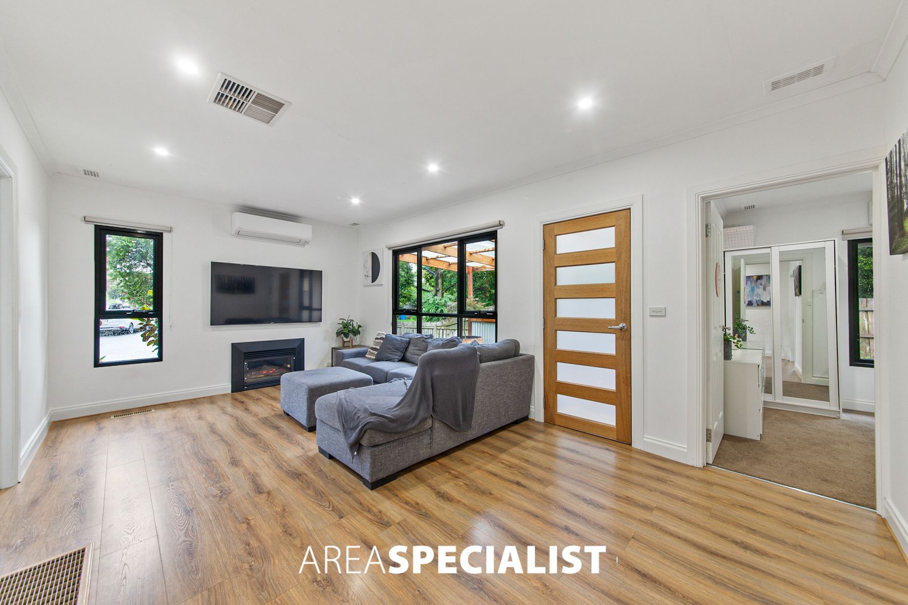 6 The Pines, Doveton, VIC 3177, Doveton - Thumbnail 3