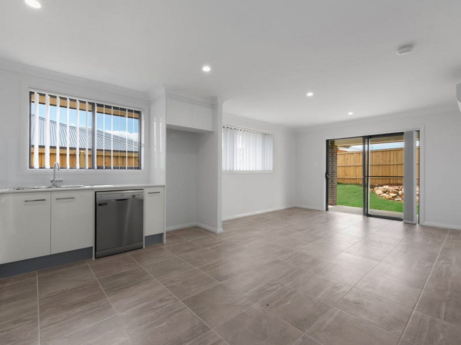 27A Phar Lap Circuit, Port Macquarie NSW 2444, Port Macquarie - Thumbnail 2
