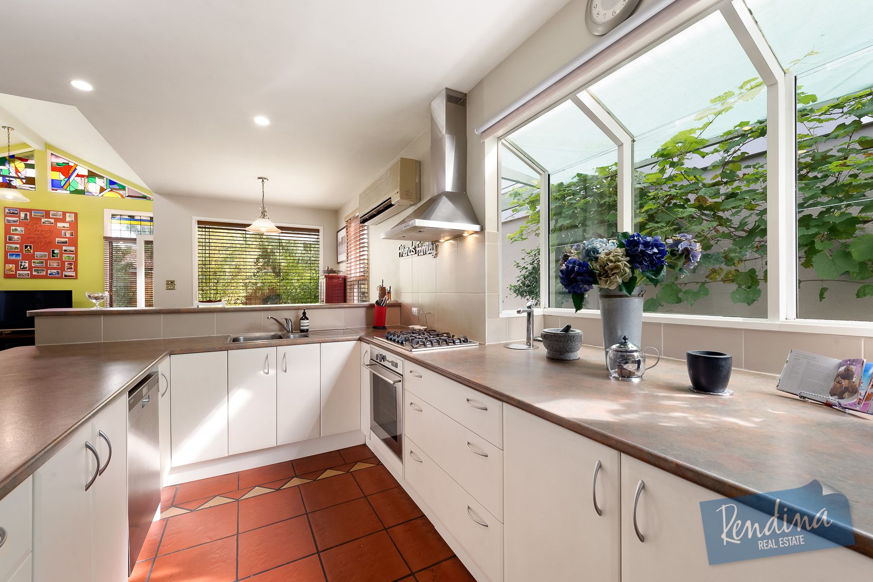 31 Pattison Street, Moonee Ponds - Thumbnail 2