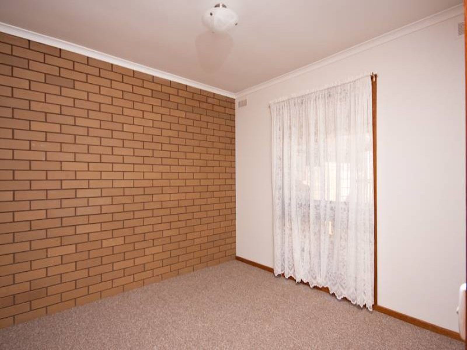 2/76 Riverside Avenue, Mildura - Thumbnail 8