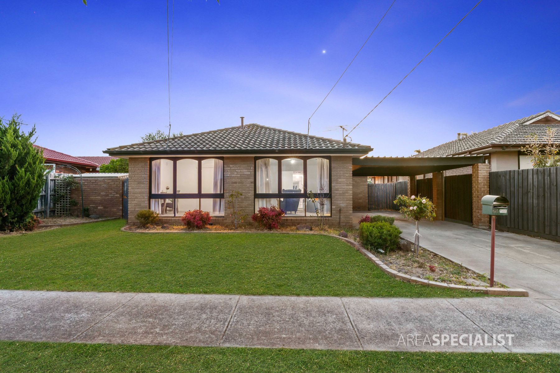 65 Mossfiel Drive, Hoppers Crossing, VIC 3029, Hoppers Crossing - Thumbnail 2