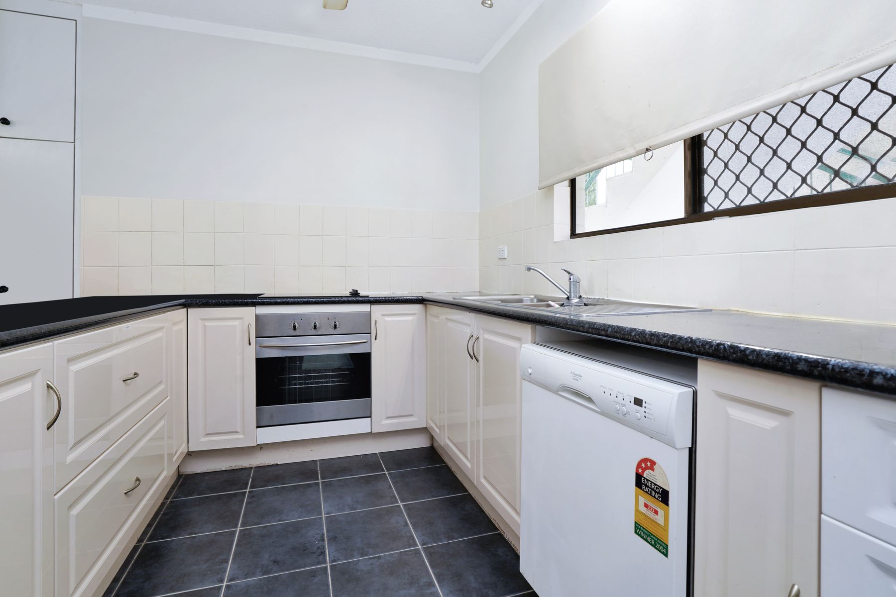 4/124 Mitchell Street, Larrakeyah NT 0820, Larrakeyah - Thumbnail 3