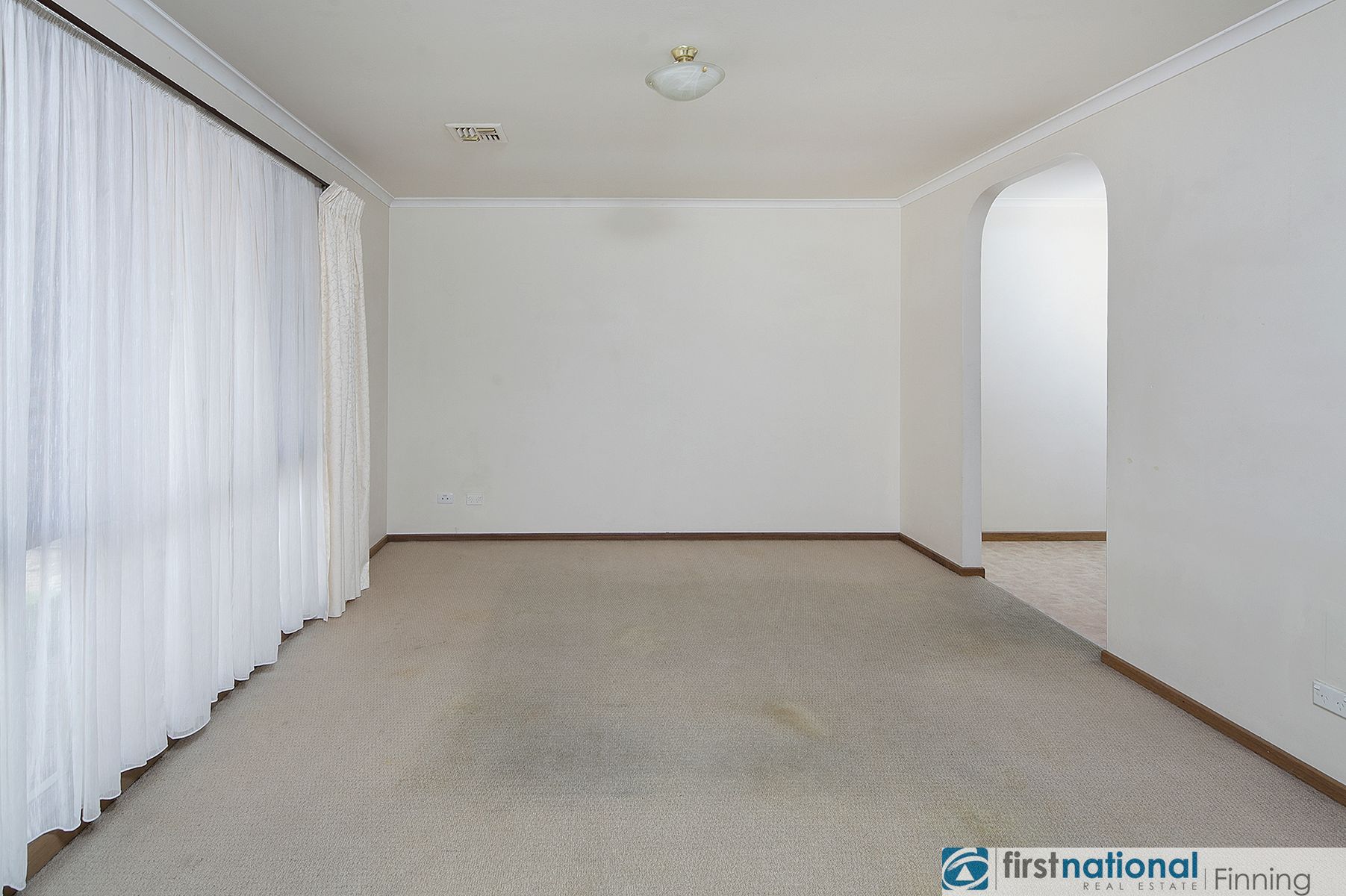 2/44 Robjant Street, Hampton Park VIC 3976, Hampton Park - Thumbnail 2