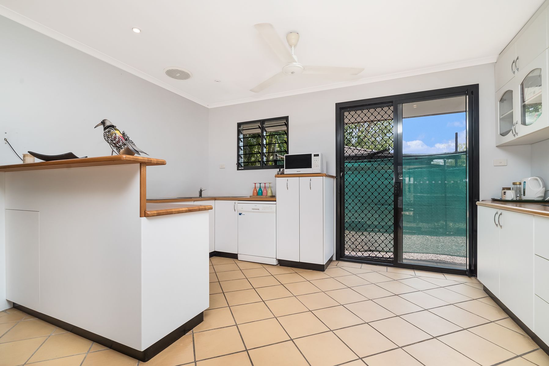 10 Edgeview Court, Leanyer NT 0812, Leanyer - Thumbnail 5