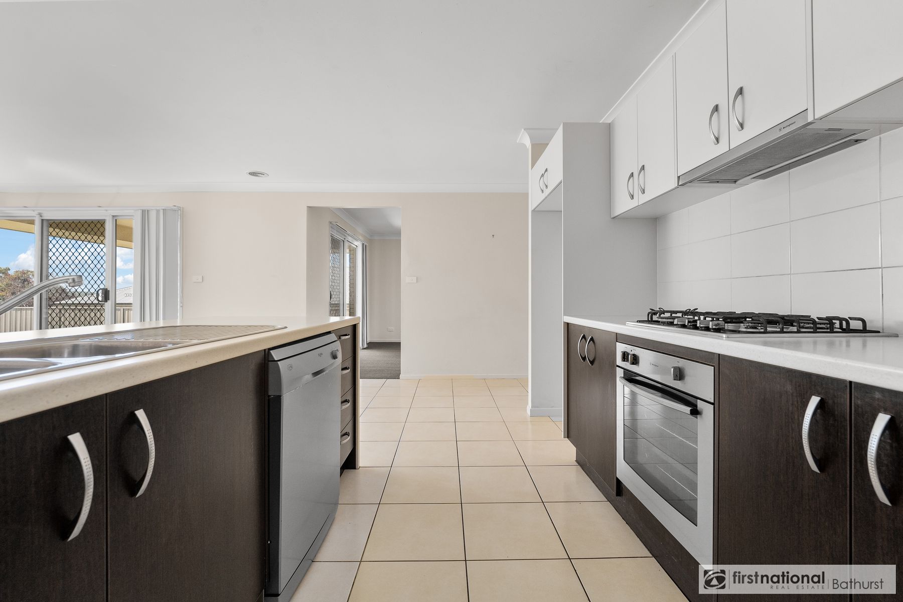 3 Lovejoy Avenue, Blayney NSW 2799, Blayney - Thumbnail 2