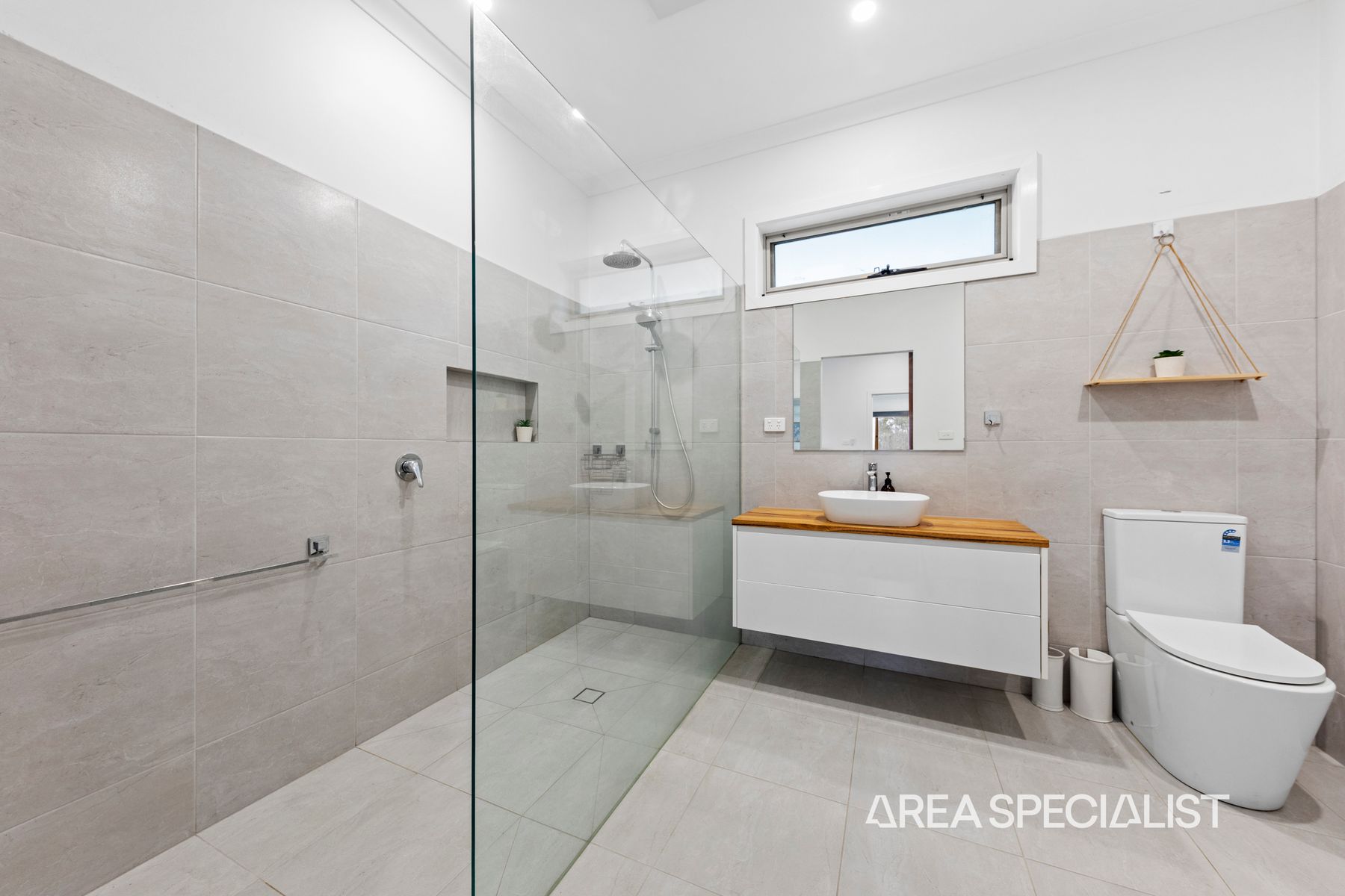 33 Mary Street, Bunyip, VIC 3815, Bunyip - Thumbnail 4