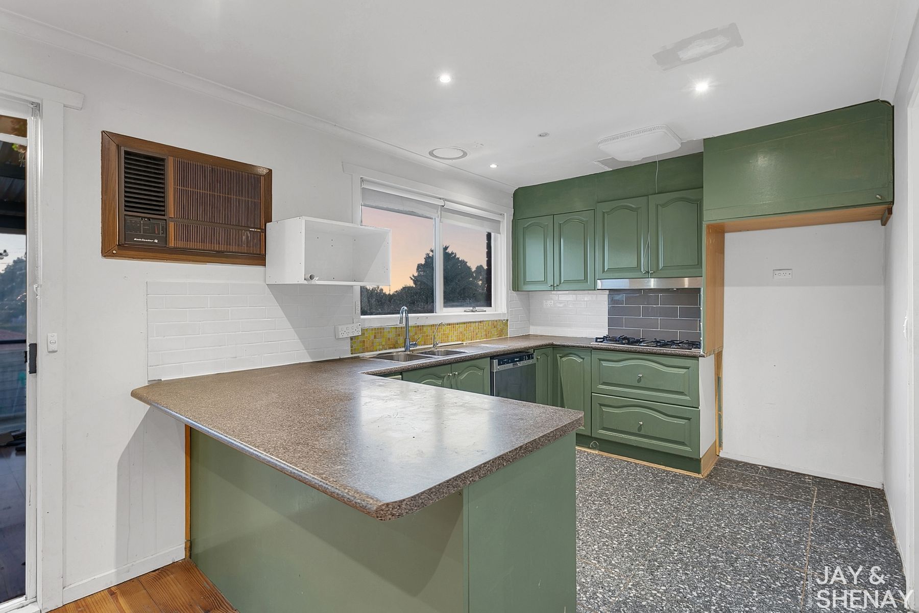 33 Peebles Street, Endeavour Hills, VIC 3802, Endeavour Hills - Thumbnail 6