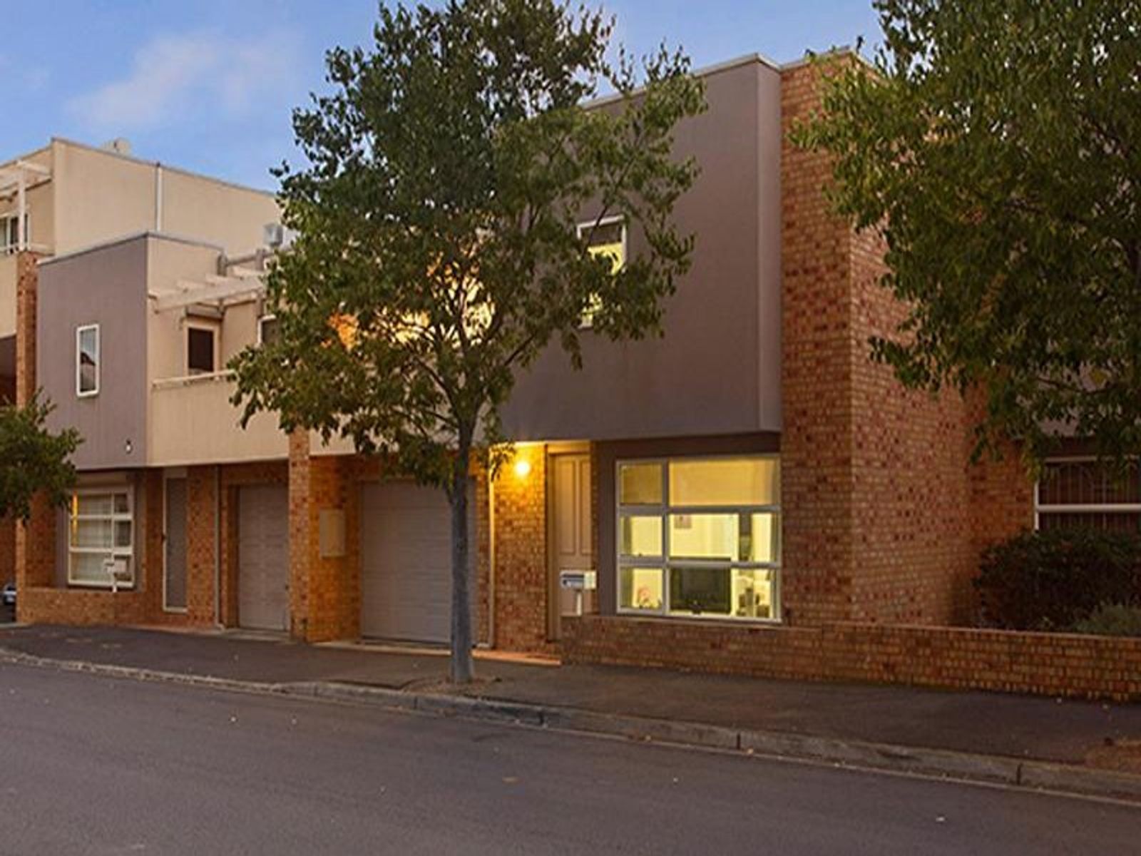 25 Newton Street, Kensington - Thumbnail 2