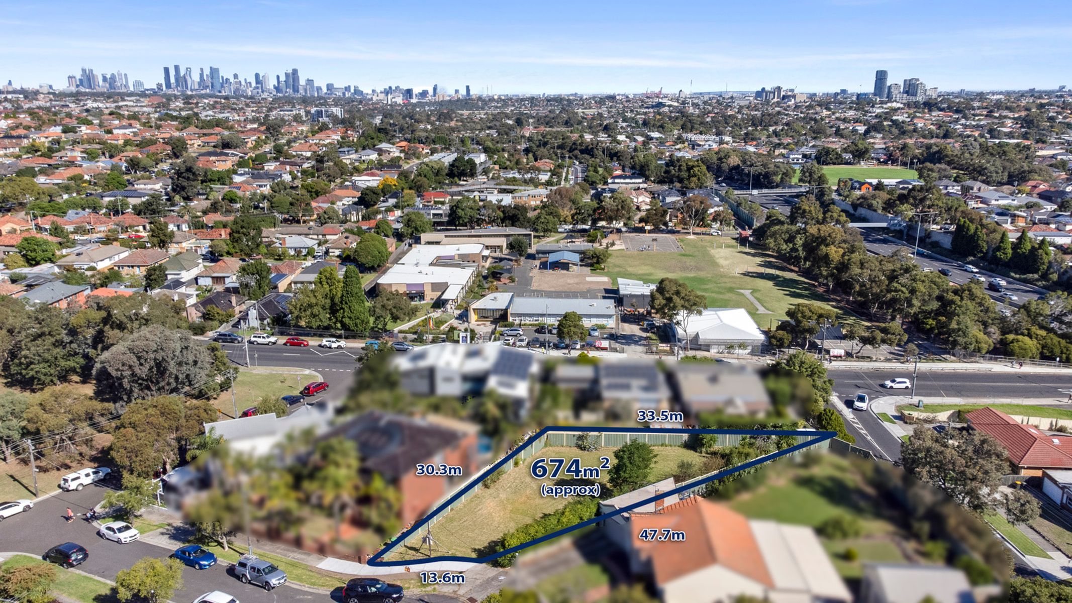 3 Vimy Court, Pascoe Vale South - Thumbnail 2