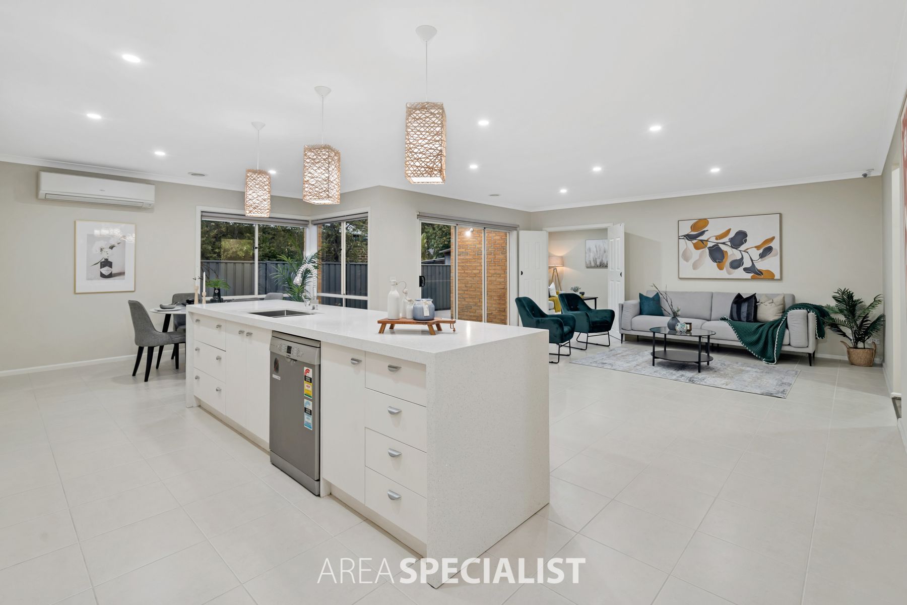 3 Willowdale Drive, Cranbourne North, VIC 3977, Cranbourne North - Thumbnail 5