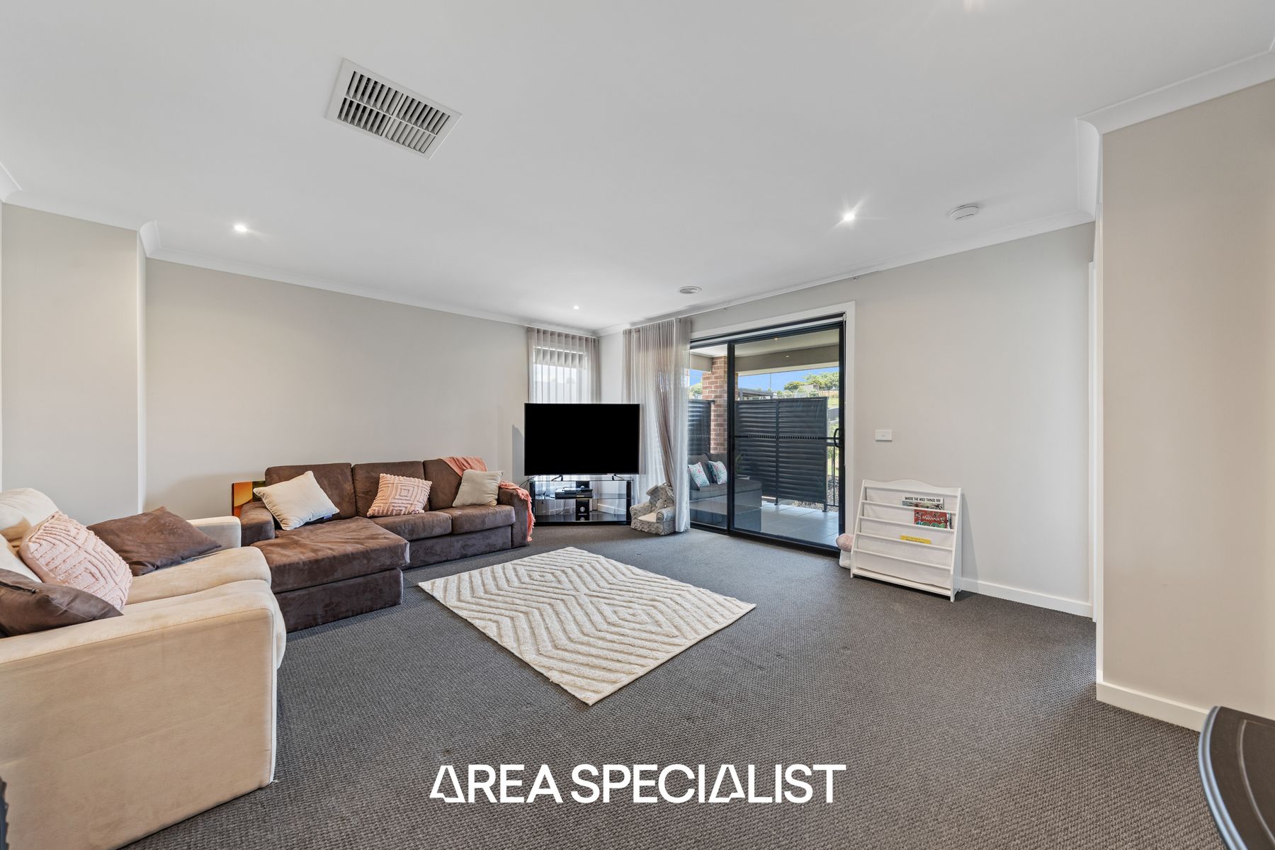 26 Tahoe Circuit, Pakenham, VIC 3810, Pakenham - Thumbnail 8