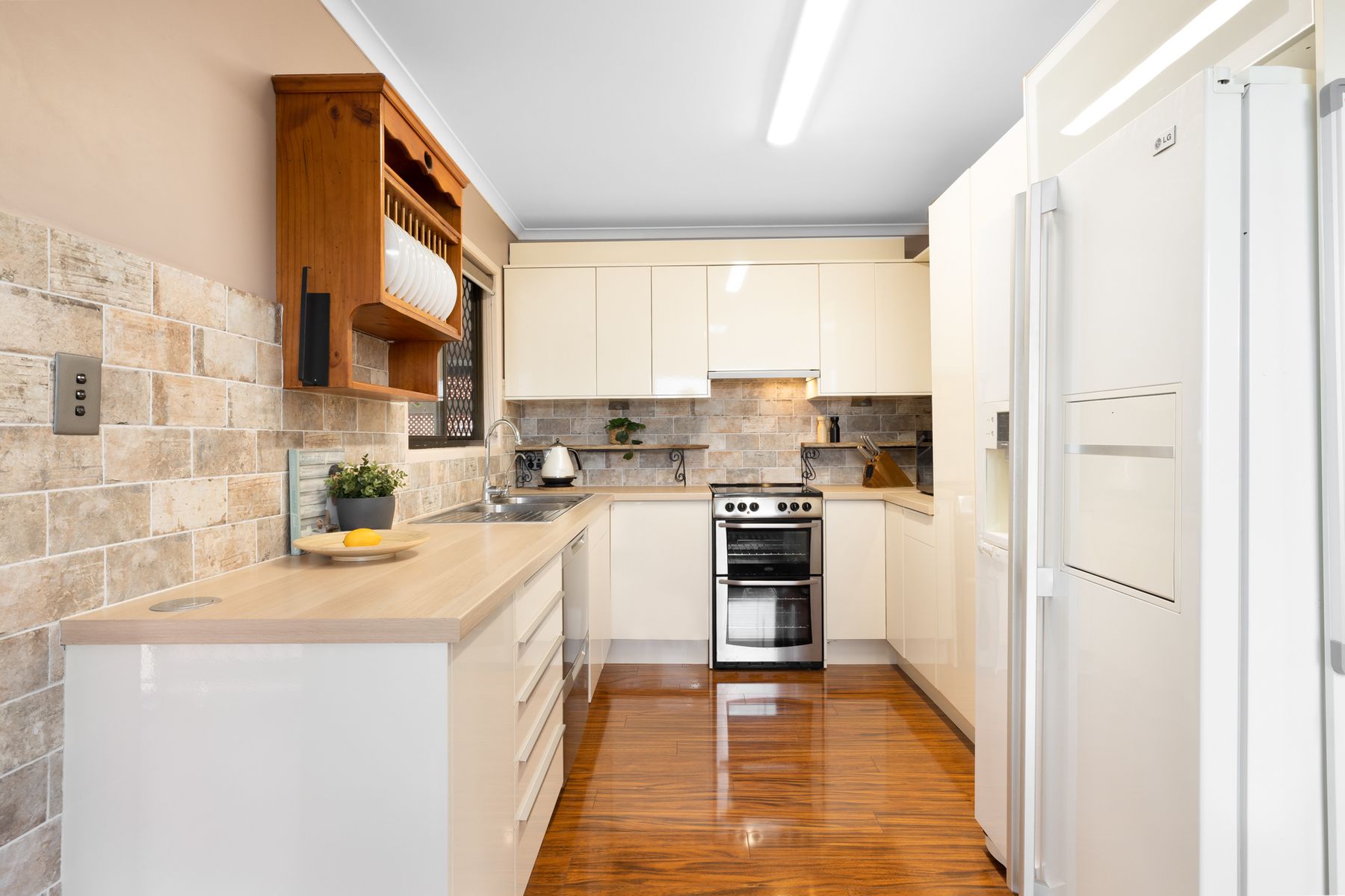 75 Limerick Drive, Crestmead QLD 4132, Crestmead - Thumbnail 2