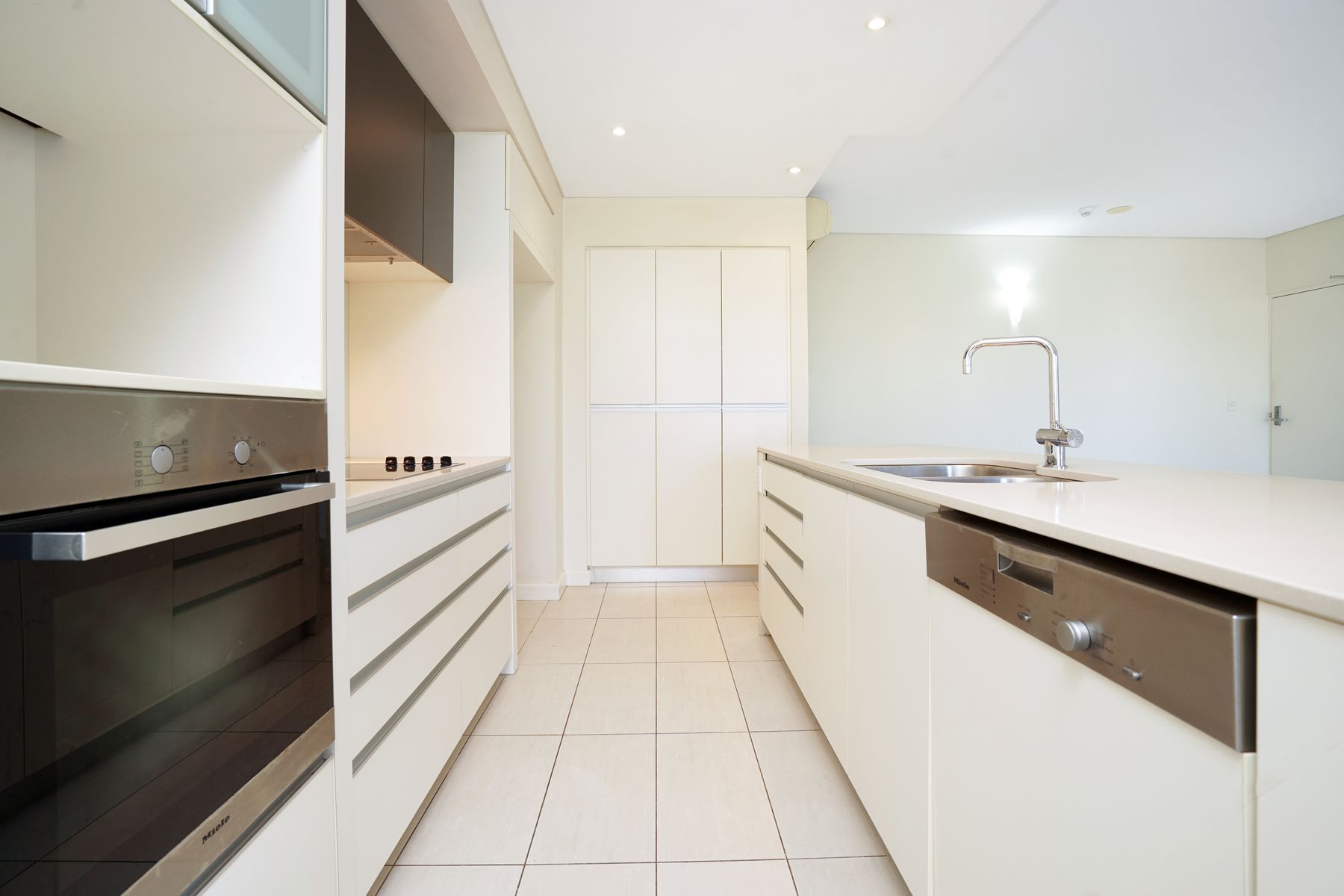 15/22 Mackillop Street, Parap NT 0820, Parap - Thumbnail 4