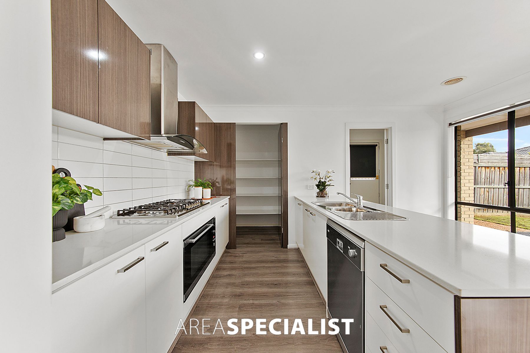 10 Rebecca Court, Pakenham, VIC 3810, Pakenham - Thumbnail 3