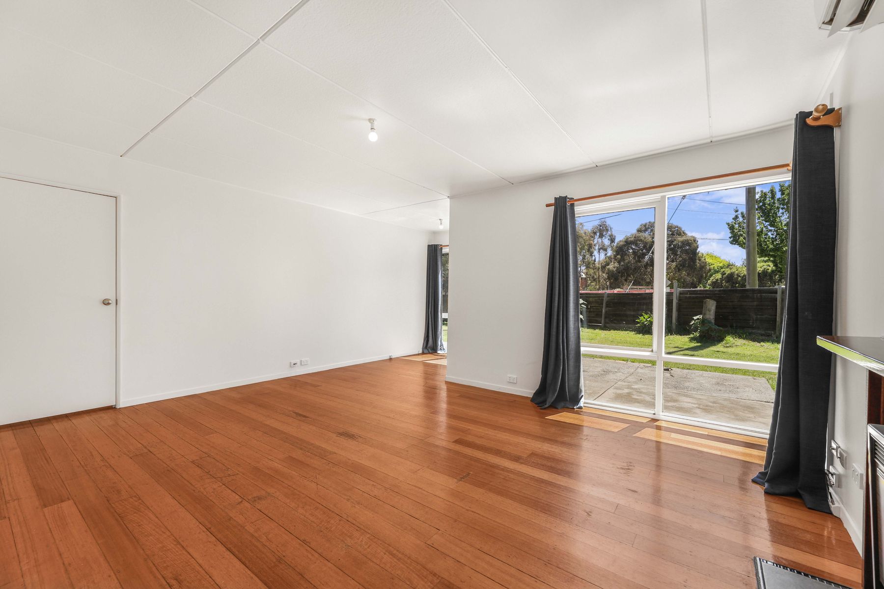2 Loretto Avenue, Ferntree Gully, VIC 3156, Ferntree Gully - Thumbnail 5