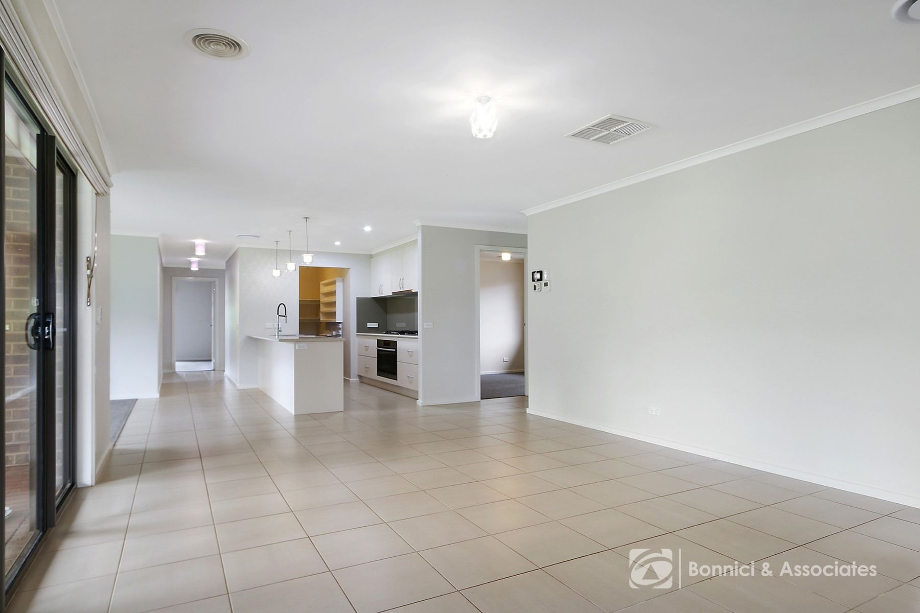 71 Huon Kiewa Road, Tangambalanga VIC 3691, Tangambalanga - Thumbnail 2