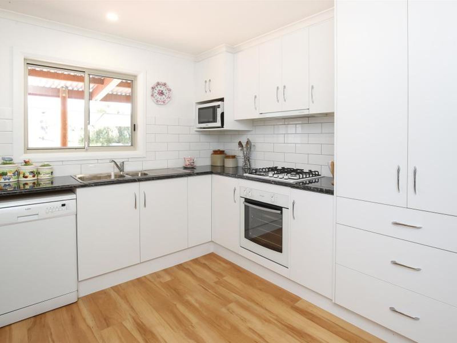 8 Churchill Street, Buronga - Thumbnail 3