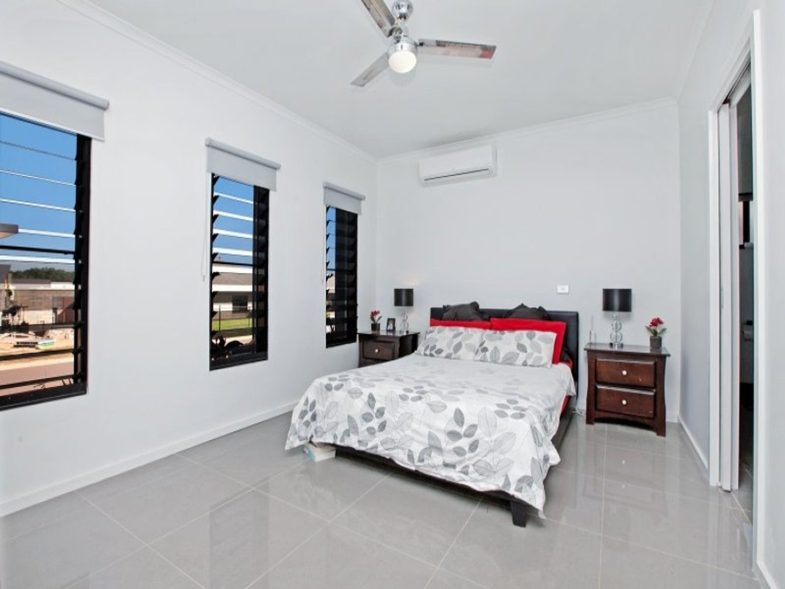 13 Melbourne Street, Johnston NT 0832, Johnston - Thumbnail 4