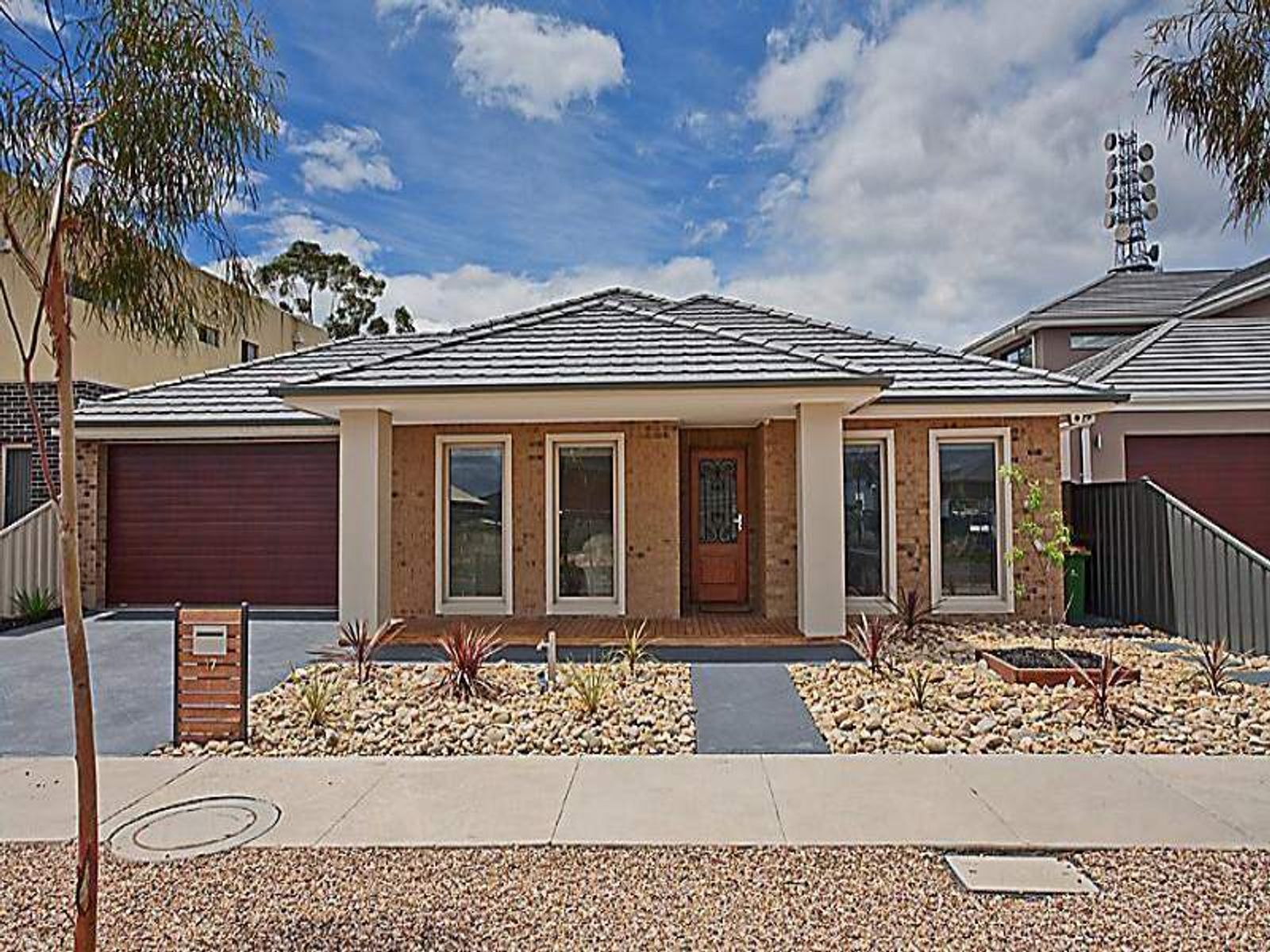 17 Myrtle Drive, Maidstone - Thumbnail 2