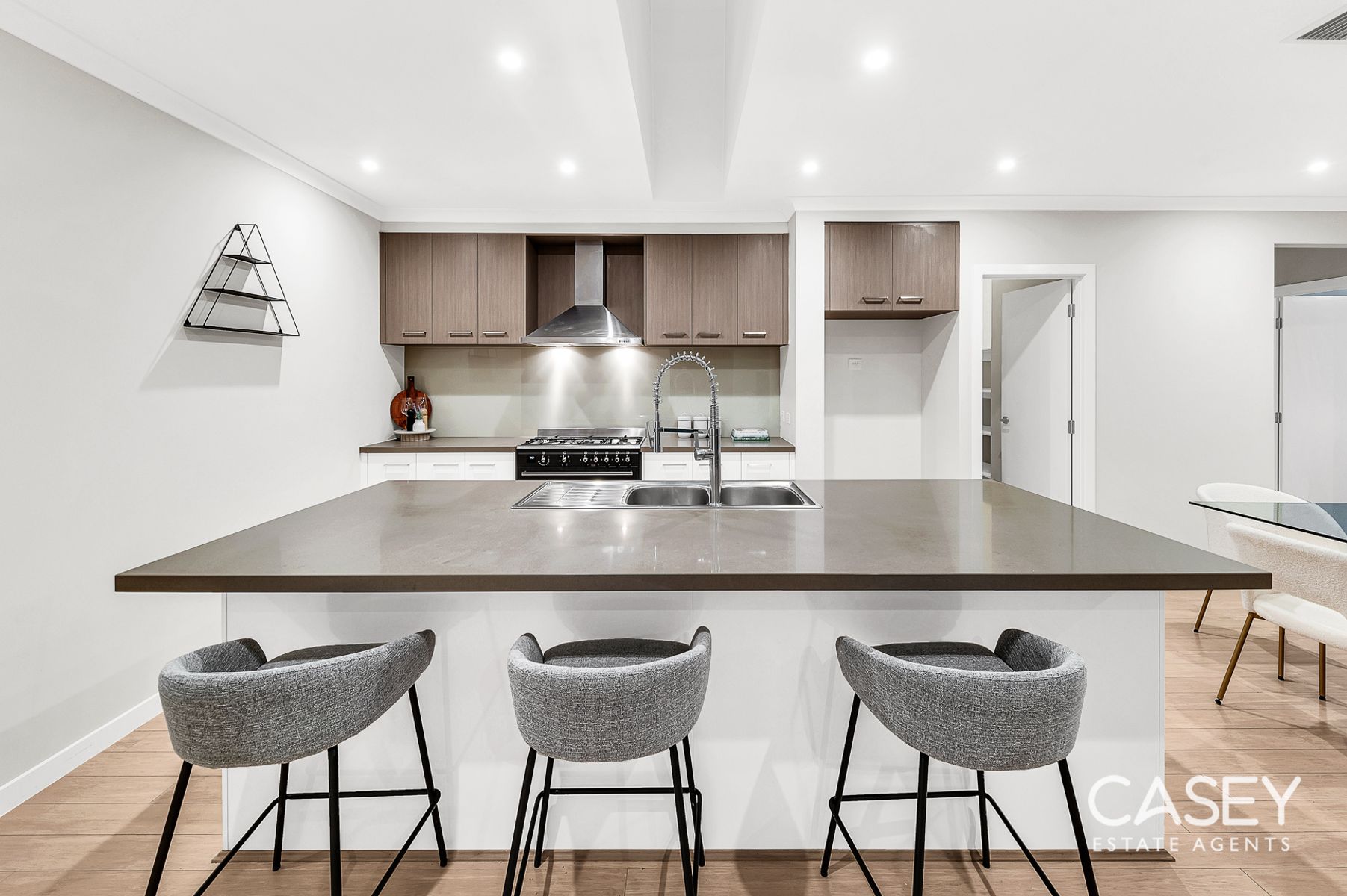 19 Quist Parade, Cranbourne West - Thumbnail 7