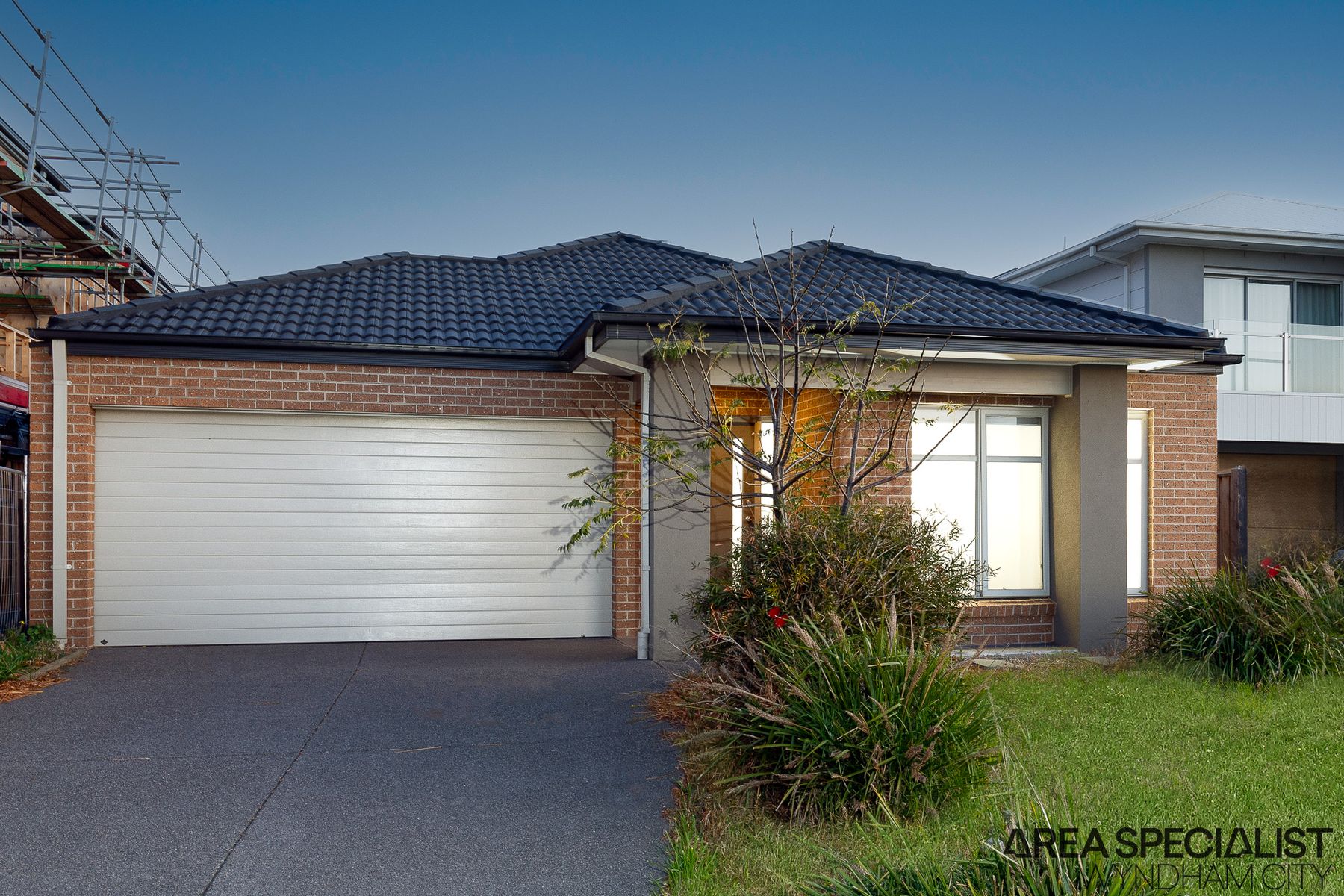 27 Baycrest Drive, Point Cook, VIC 3030, Point Cook - Thumbnail 2
