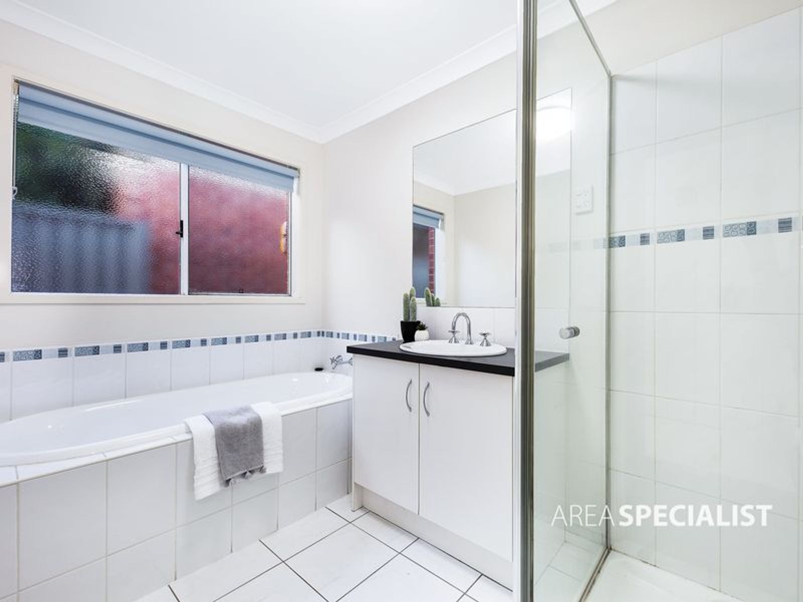 3 MADDOCK DRIVE, Cranbourne East, VIC 3977, Cranbourne East - Thumbnail 8