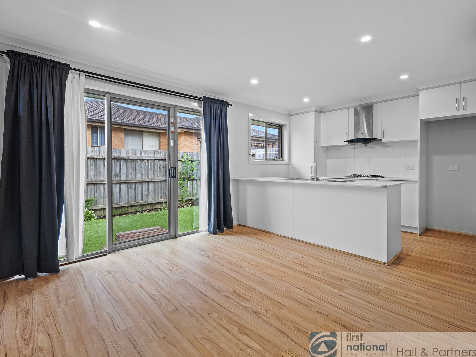 2/18 Milton Avenue, Clayton South VIC 3169, Clayton South - Thumbnail 3