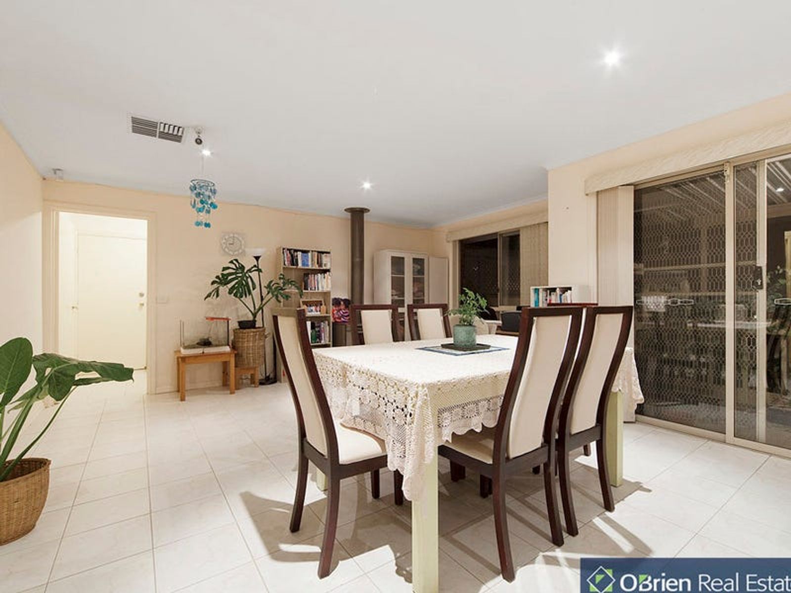 44 Matthew Flinders Avenue, Endeavour Hills, VIC 3802, Endeavour Hills - Thumbnail 4