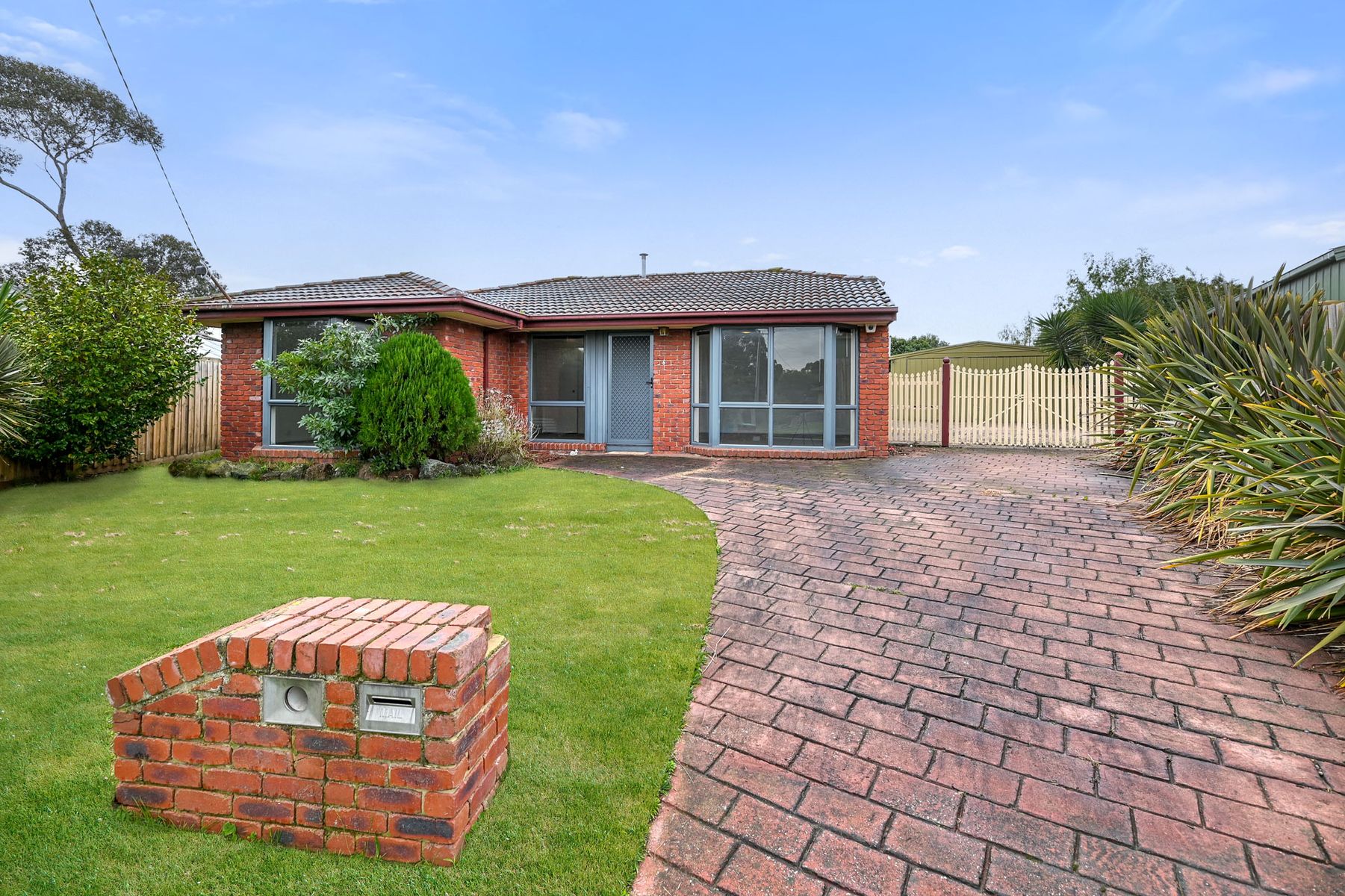 6 Miles Court, Cranbourne, VIC 3977, Cranbourne - Thumbnail 2