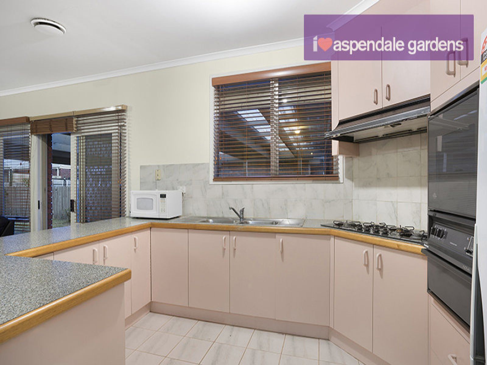 15 Branagan Drive, Aspendale Gardens, VIC 3195, Aspendale Gardens - Thumbnail 2