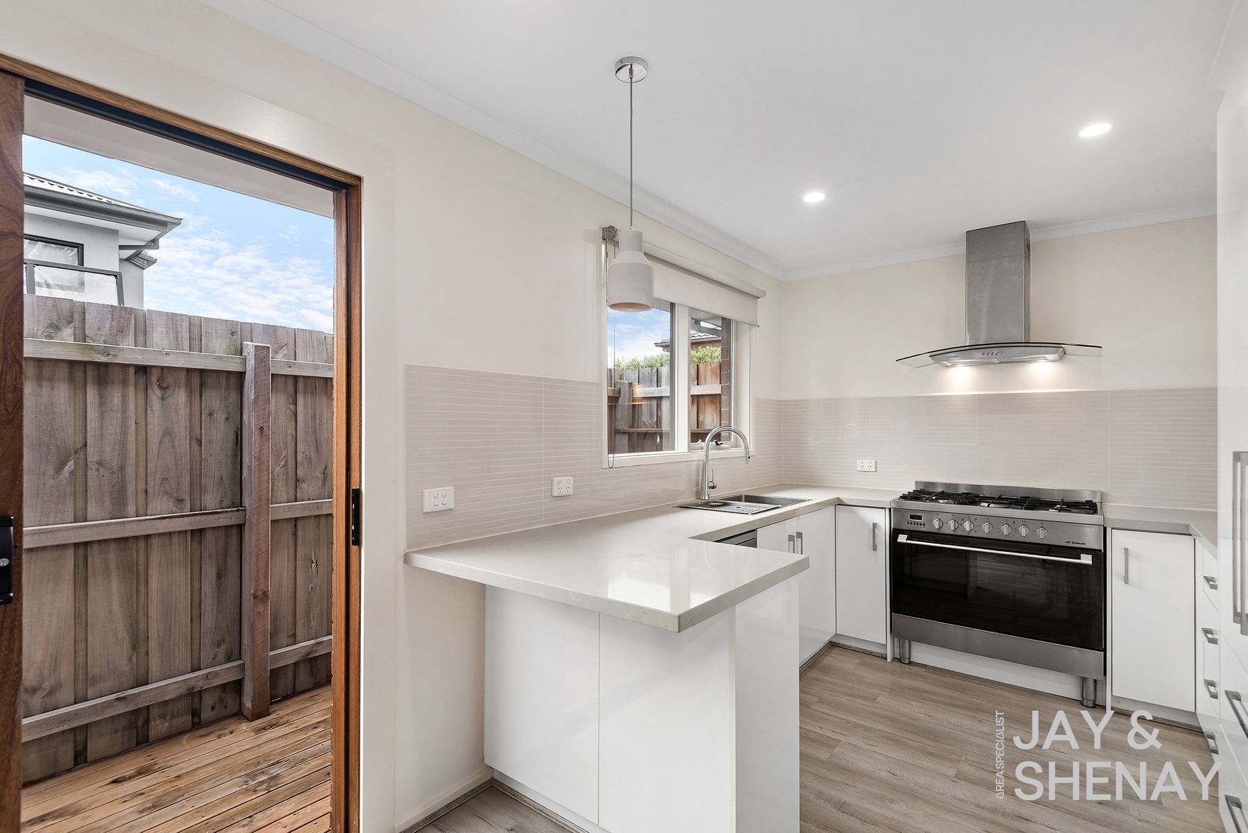 1/7 Monteith Crescent, Endeavour Hills, Endeavour Hills - Thumbnail 6