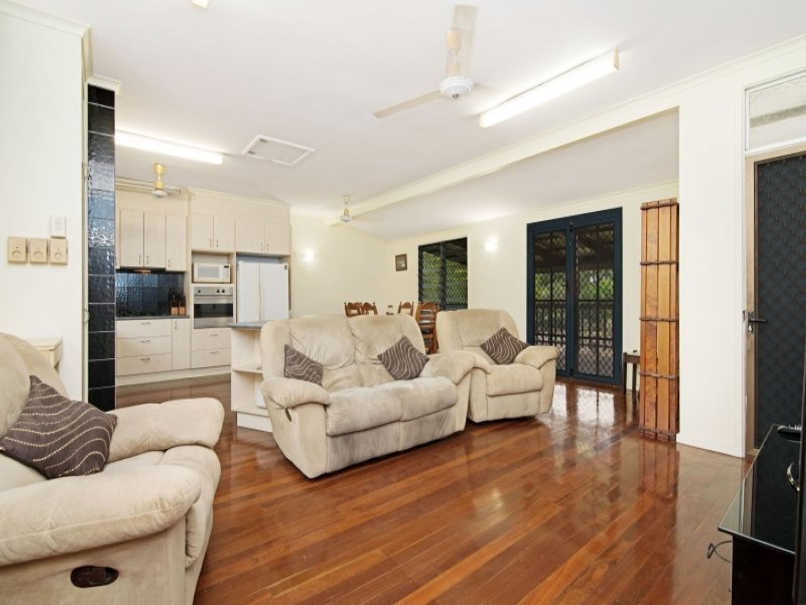 42 Darwent Street, Malak NT 0812, Malak - Thumbnail 3