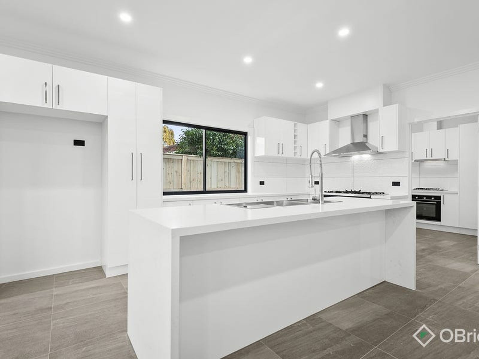 37A Essex Park Drive, Endeavour Hills, VIC 3802, Endeavour Hills - Thumbnail 3